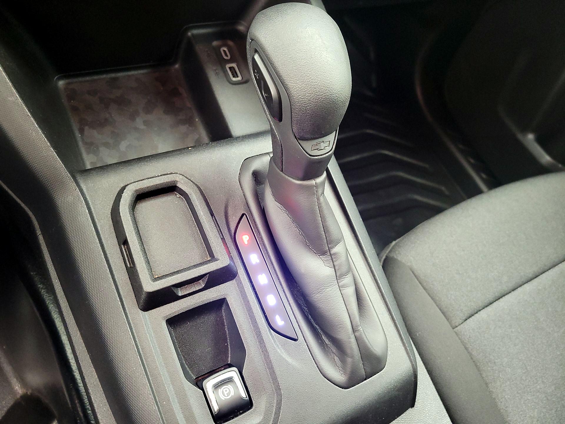 Thumbnail: 2023 Chevrolet Colorado - 15