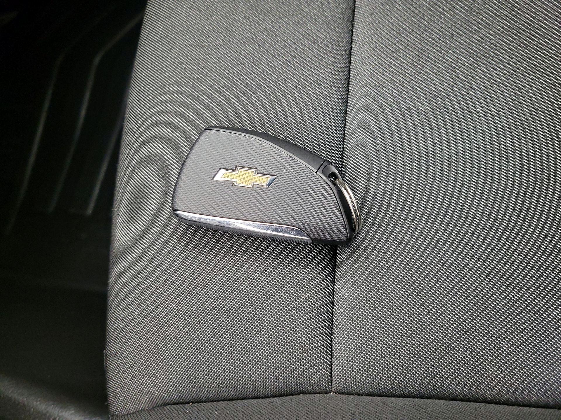 Thumbnail: 2023 Chevrolet Colorado - 18