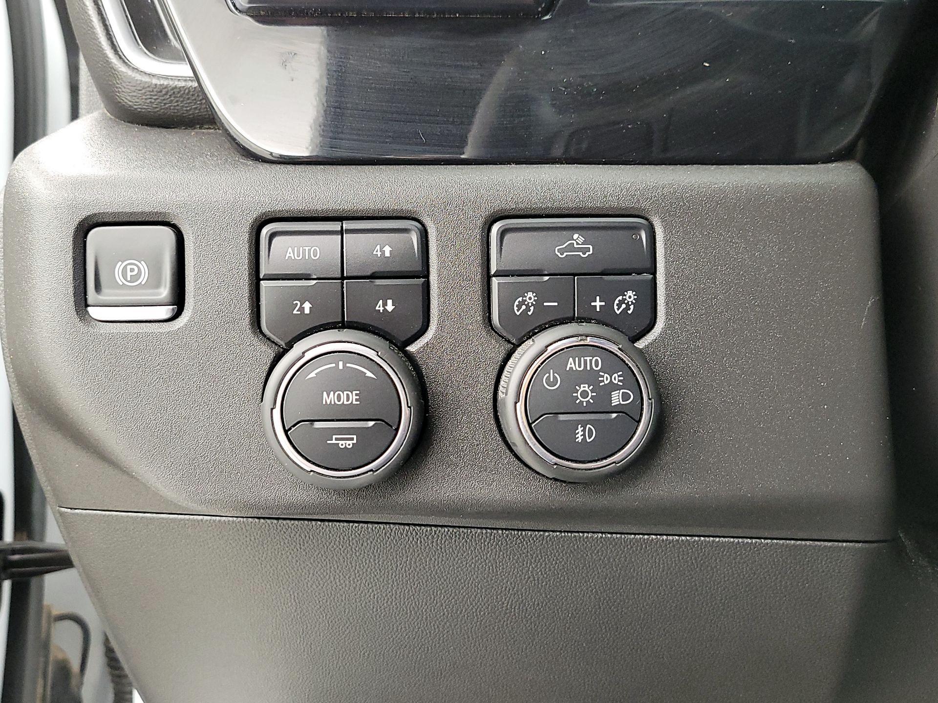 Thumbnail: 2025 Chevrolet Silverado 1500 - 13