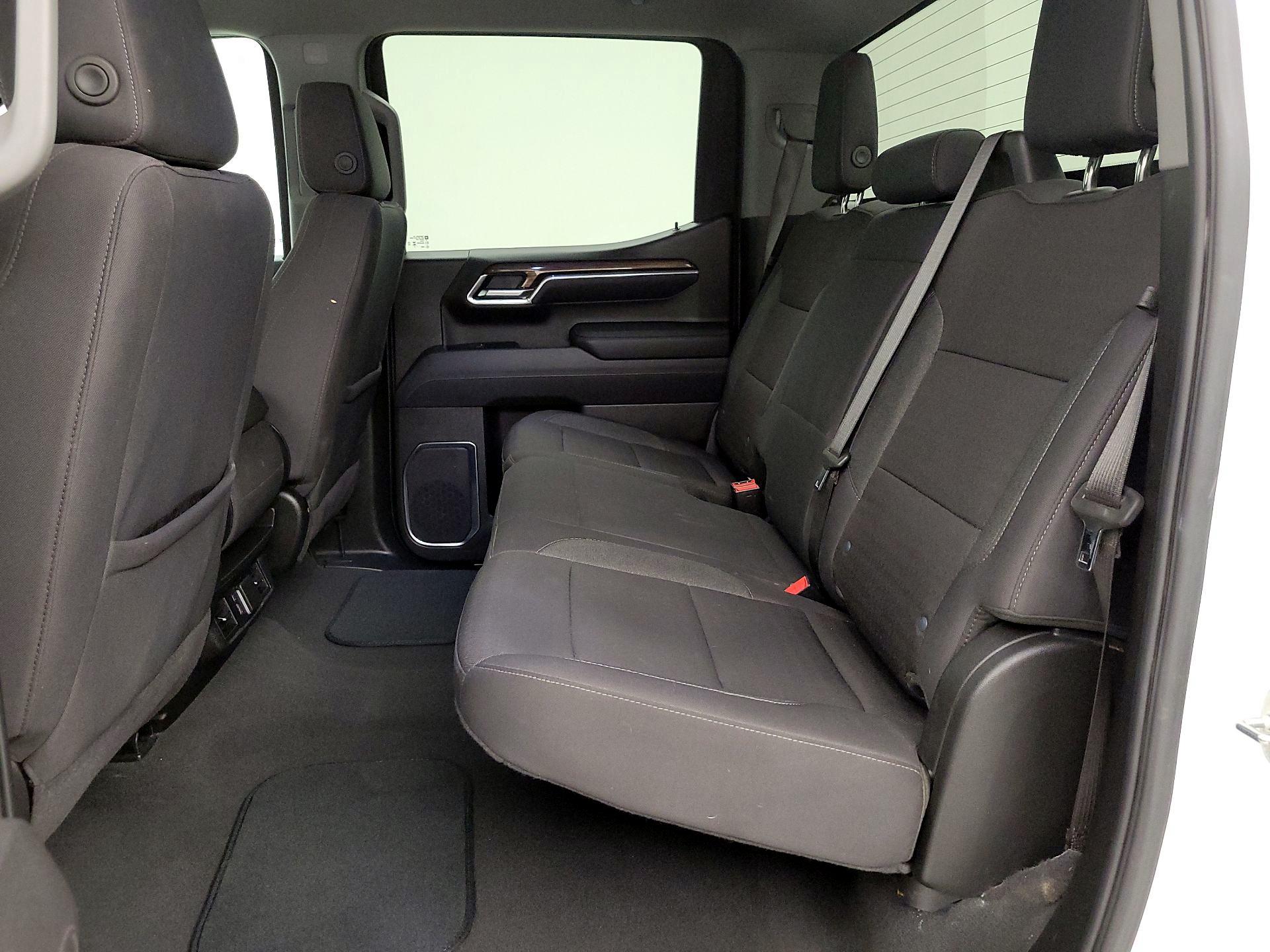 Thumbnail: 2025 Chevrolet Silverado 1500 - 18