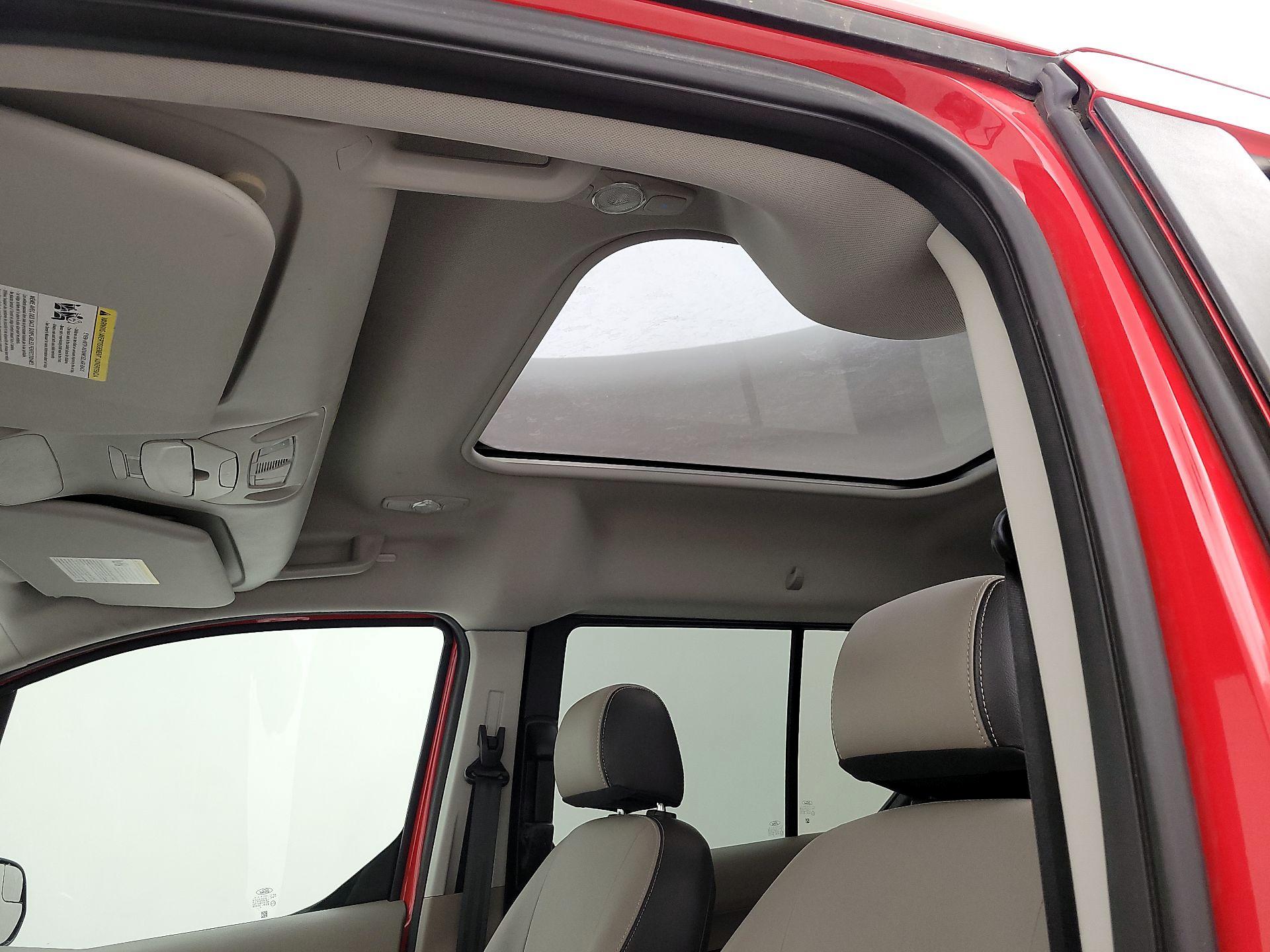 Thumbnail: 2015 Ford Transit Series - 18