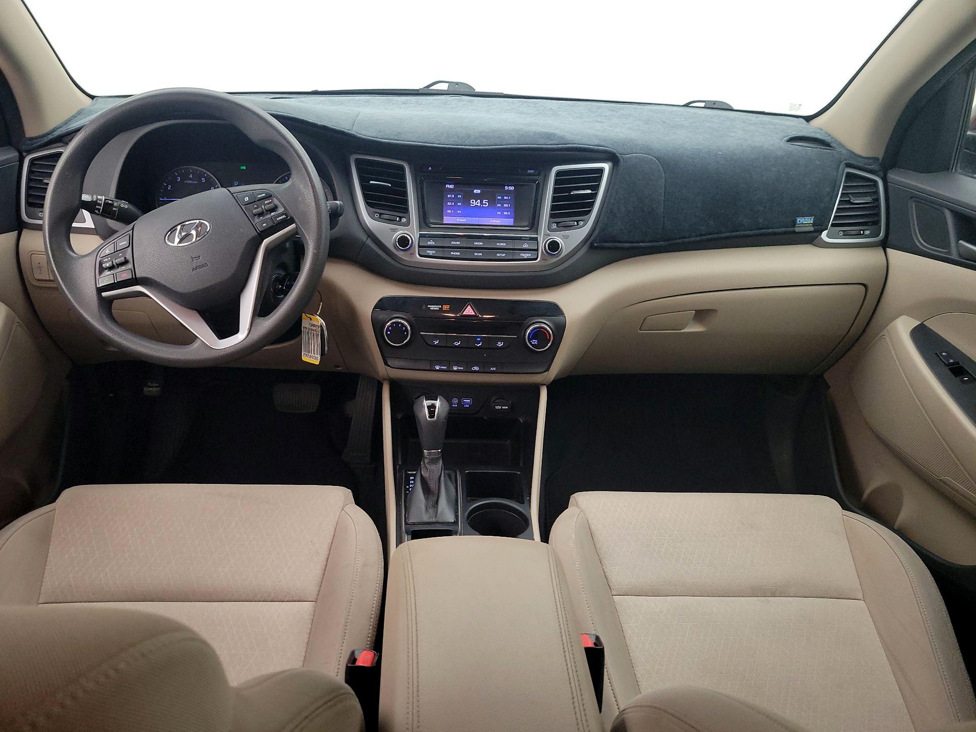 Thumbnail: 2016 Hyundai Tucson - 9