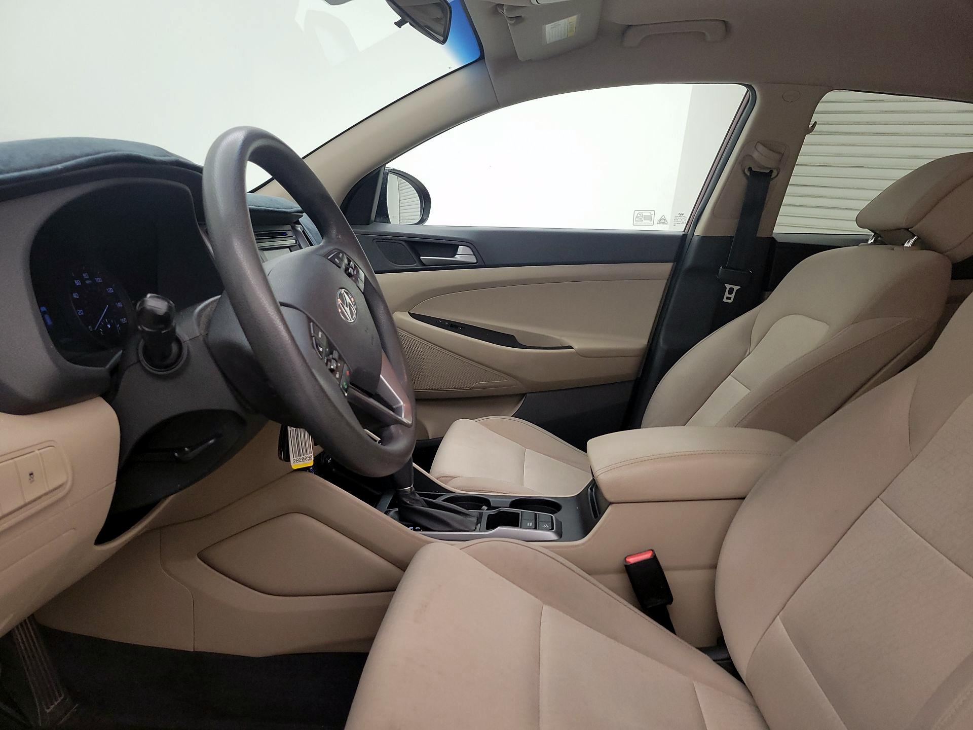 Thumbnail: 2016 Hyundai Tucson - 11