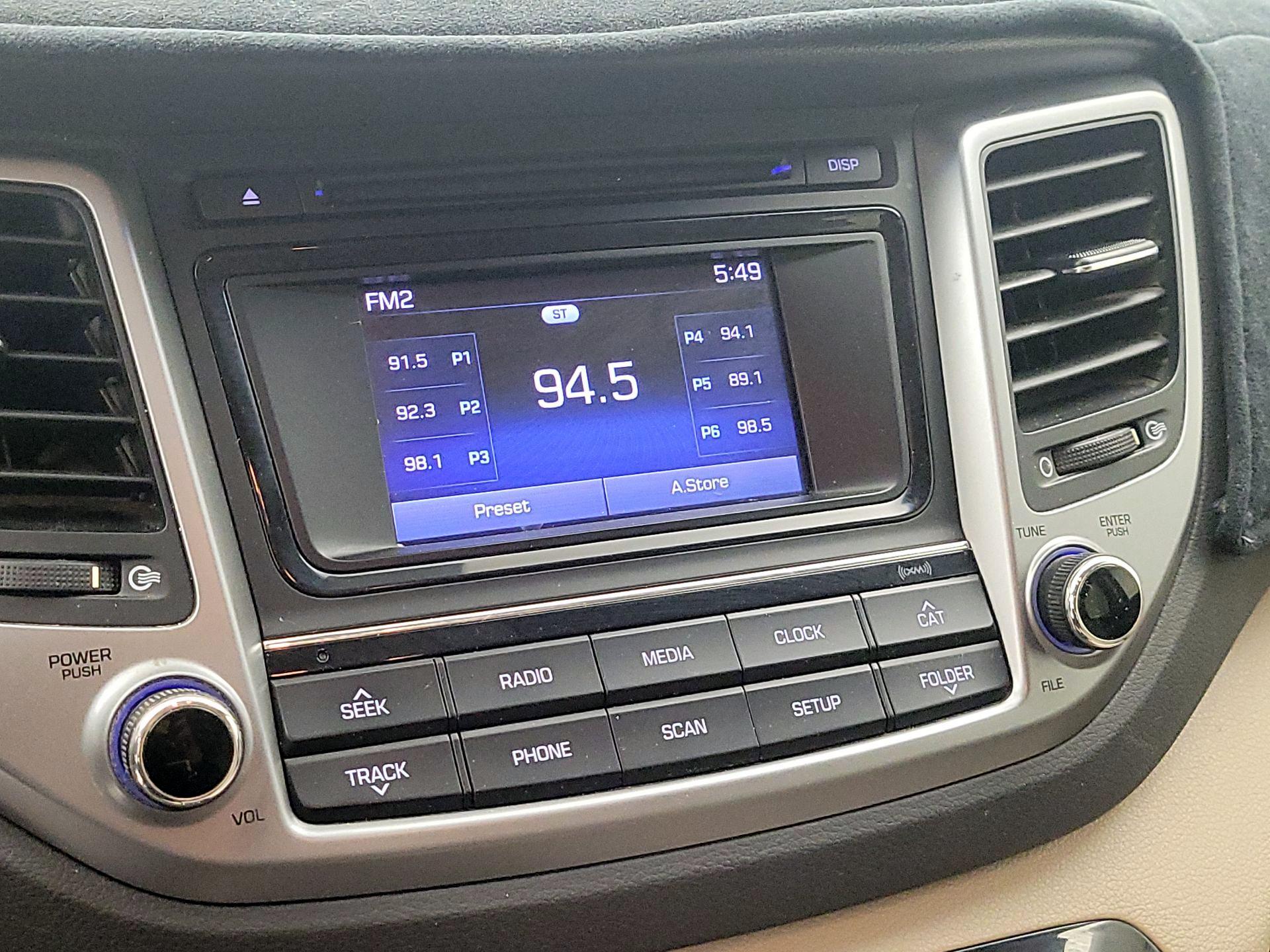 Thumbnail: 2016 Hyundai Tucson - 15