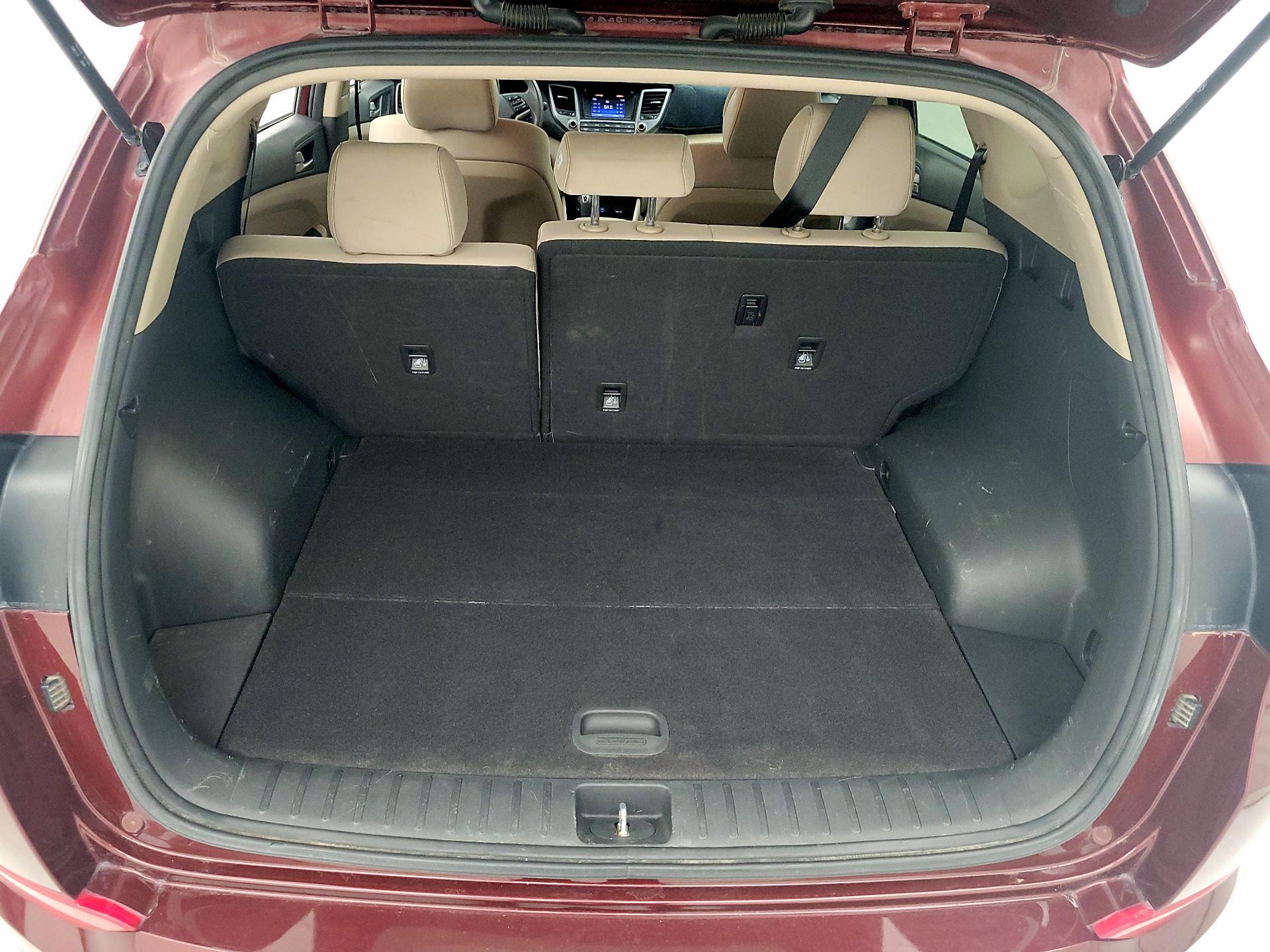 Thumbnail: 2016 Hyundai Tucson - 20