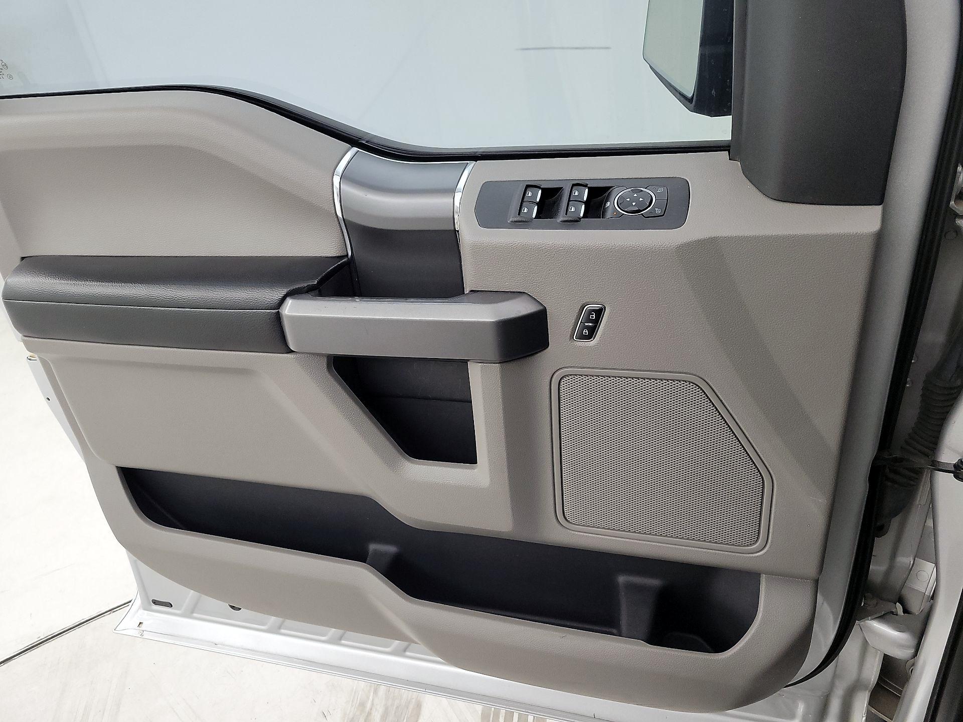 Thumbnail: 2016 Ford F-150 - 12