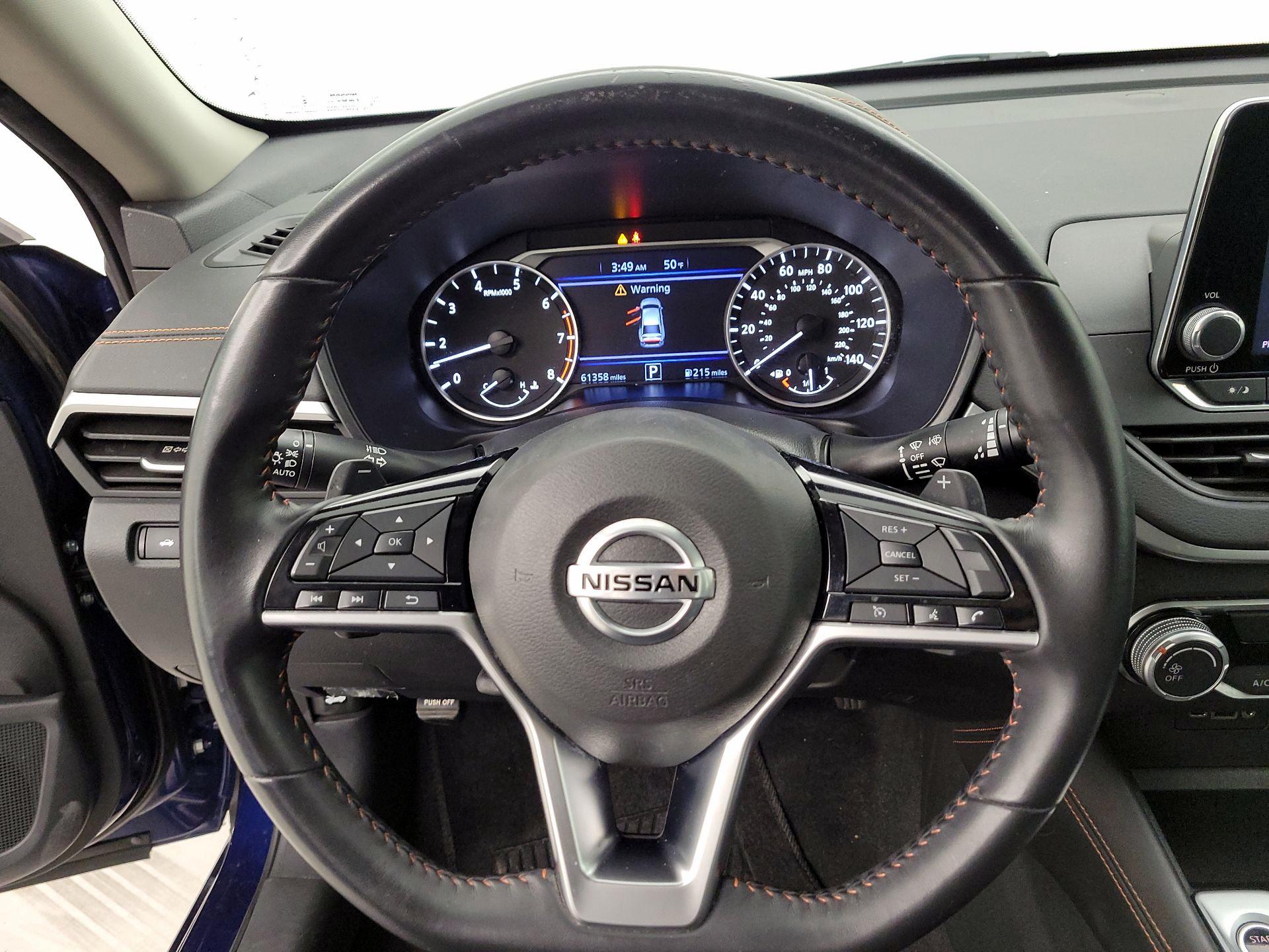 Thumbnail: 2020 Nissan Altima - 10