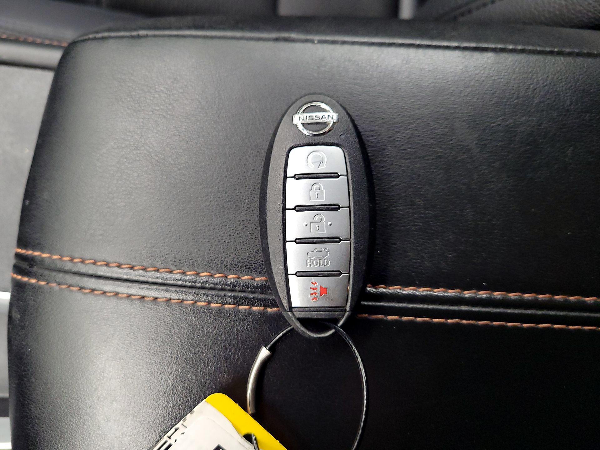 Thumbnail: 2020 Nissan Altima - 18