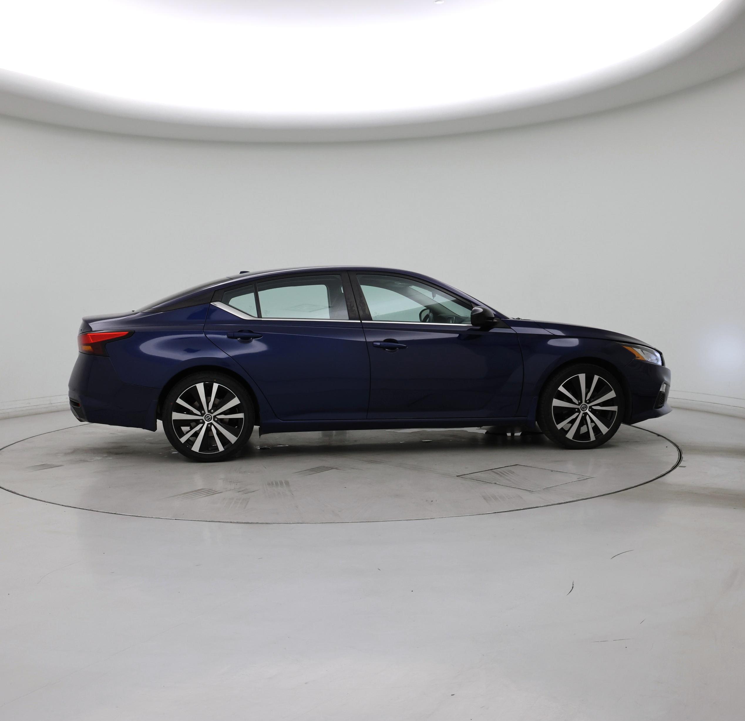 Thumbnail: 2020 Nissan Altima - 7