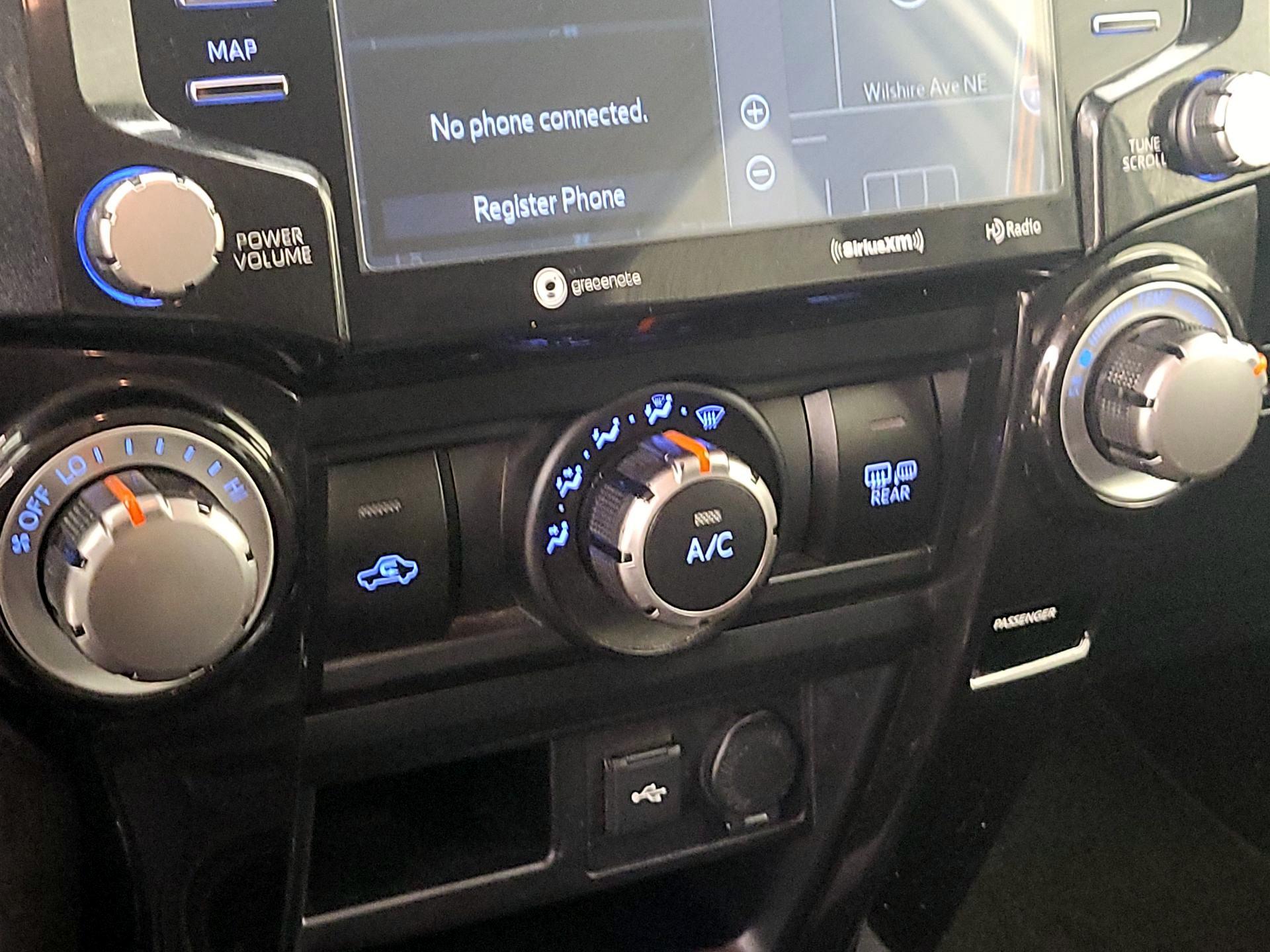 Thumbnail: 2021 Toyota 4Runner - 16