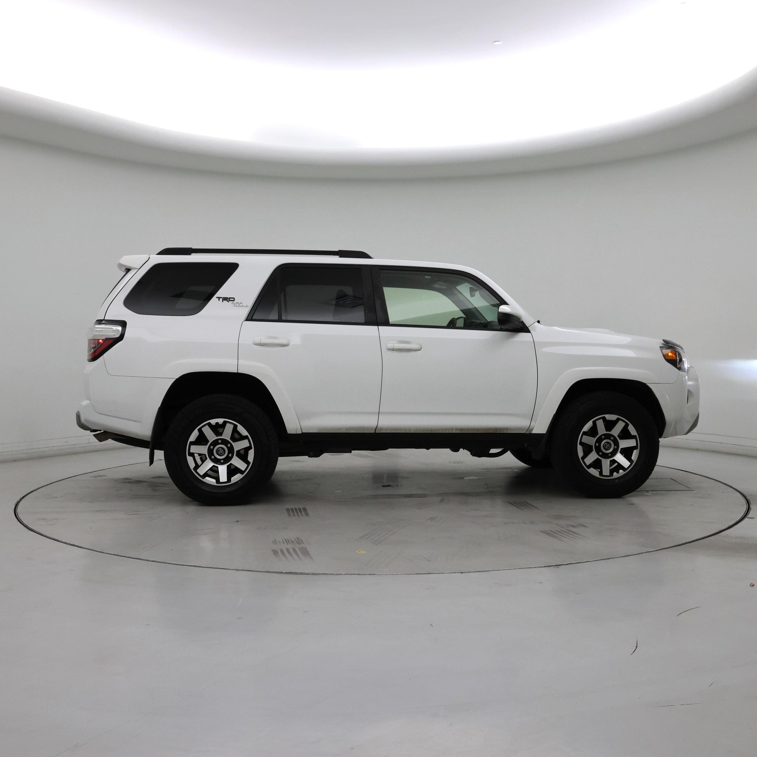 Thumbnail: 2021 Toyota 4Runner - 7