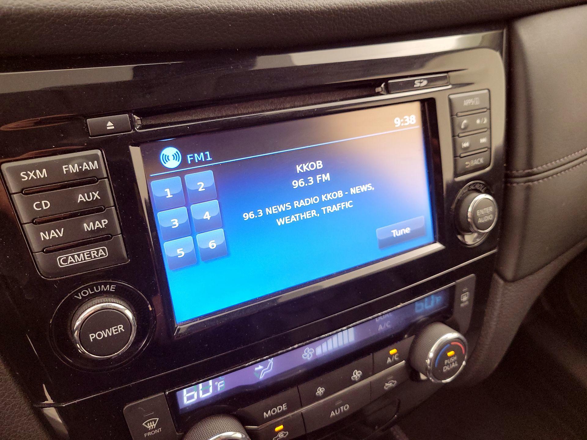 Thumbnail: 2017 Nissan Rogue - 11