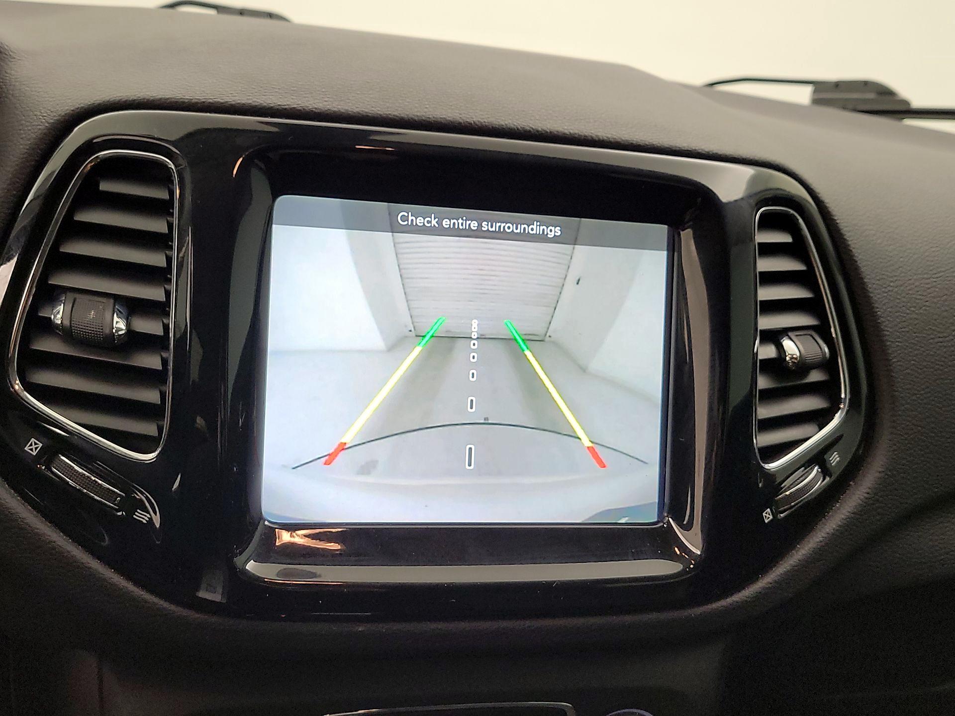 Thumbnail: 2018 Jeep Compass - 14