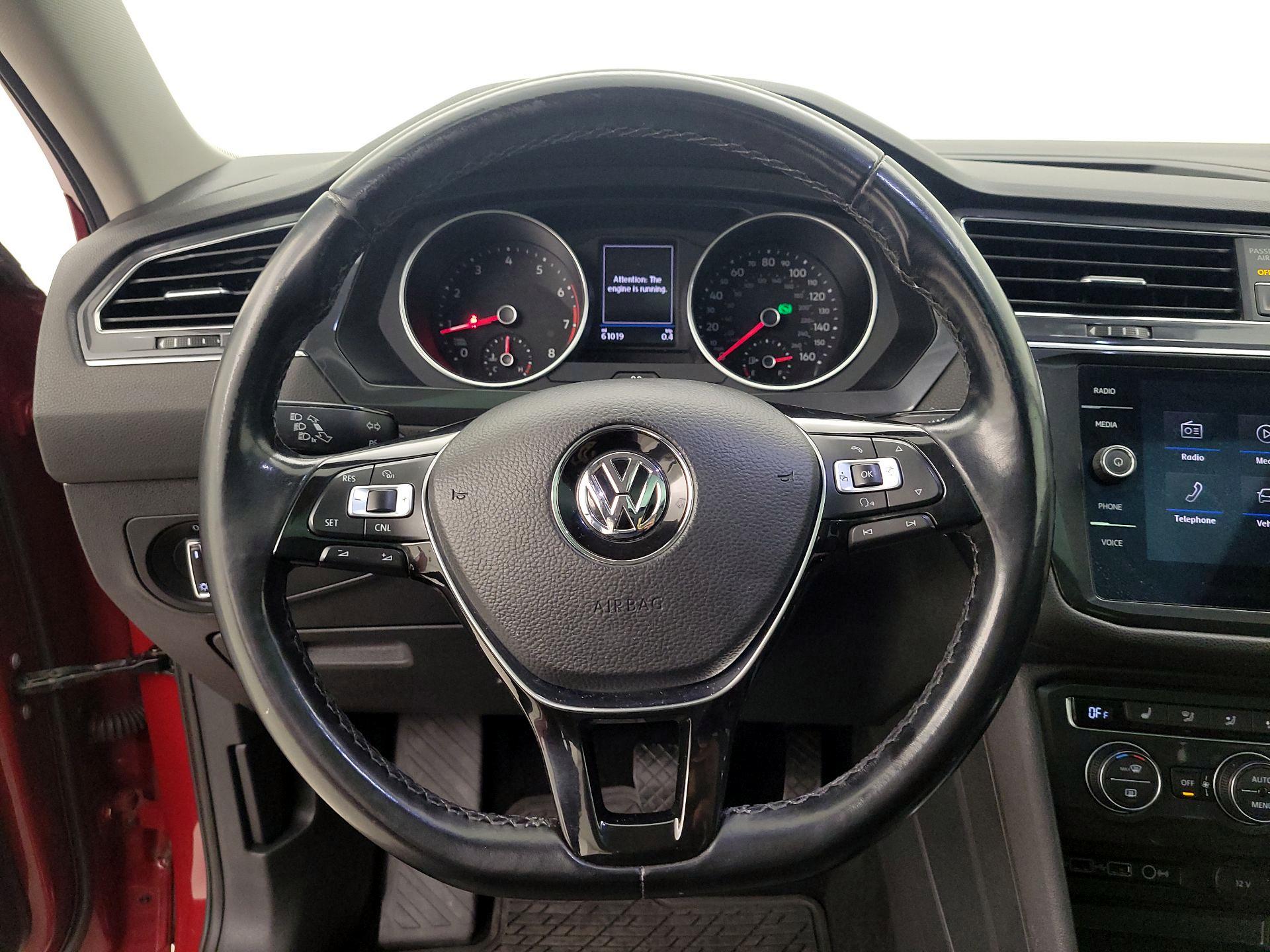 Thumbnail: 2018 Volkswagen Tiguan - 10