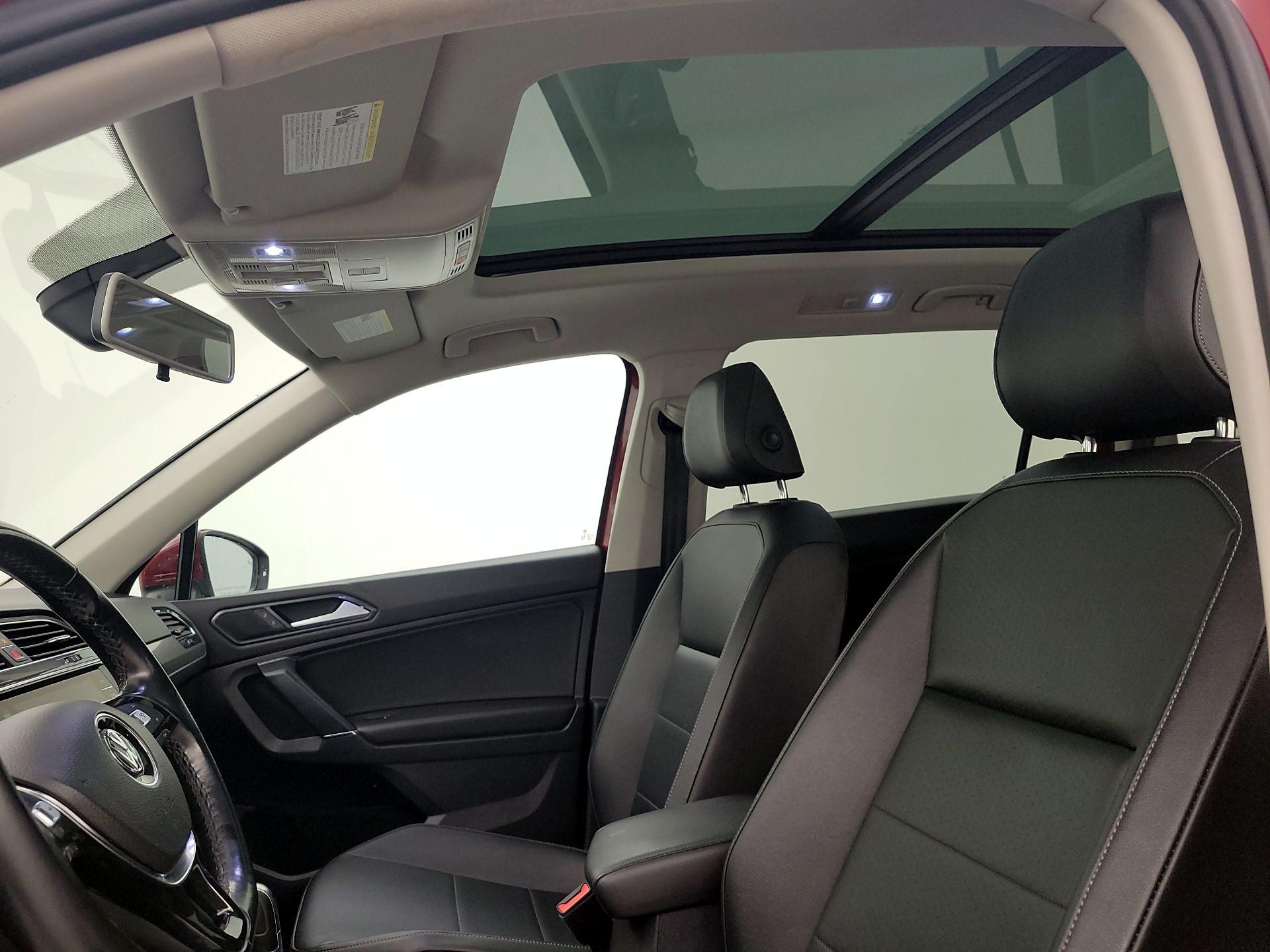 Thumbnail: 2018 Volkswagen Tiguan - 19