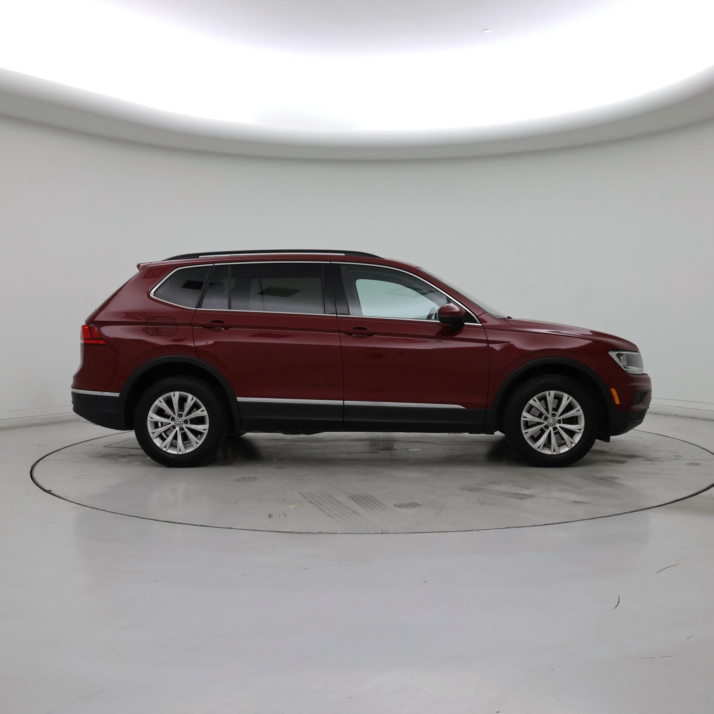 Thumbnail: 2018 Volkswagen Tiguan - 7