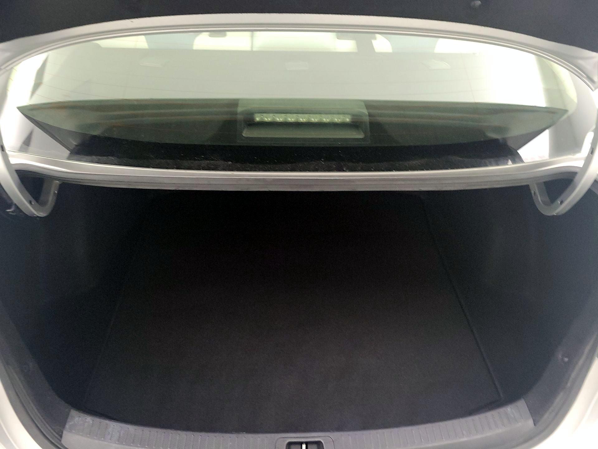 Thumbnail: 2021 Toyota Corolla - 16