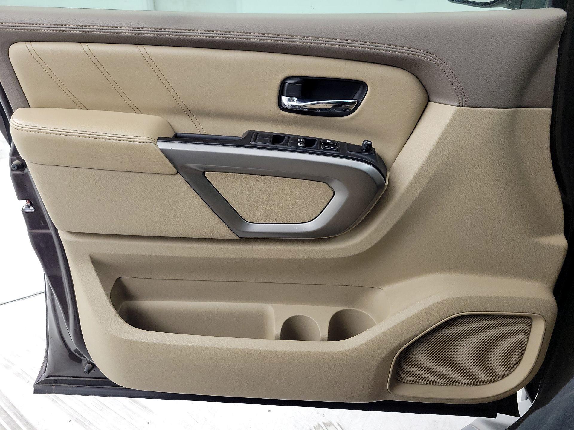 Thumbnail: 2015 Nissan Armada - 12