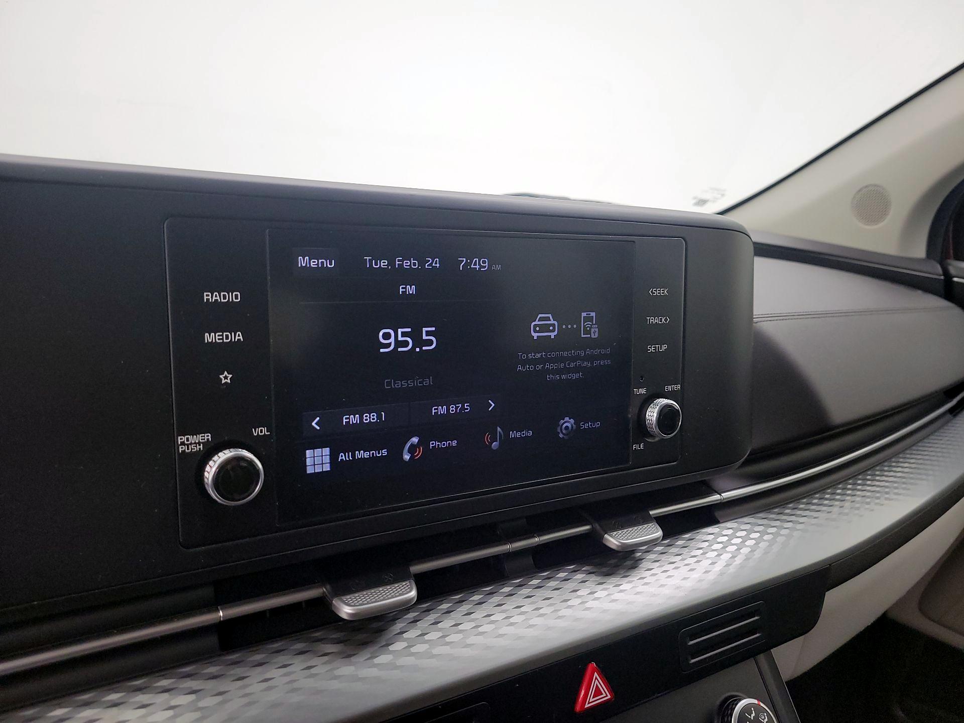 Thumbnail: 2024 Kia Carnival - 15