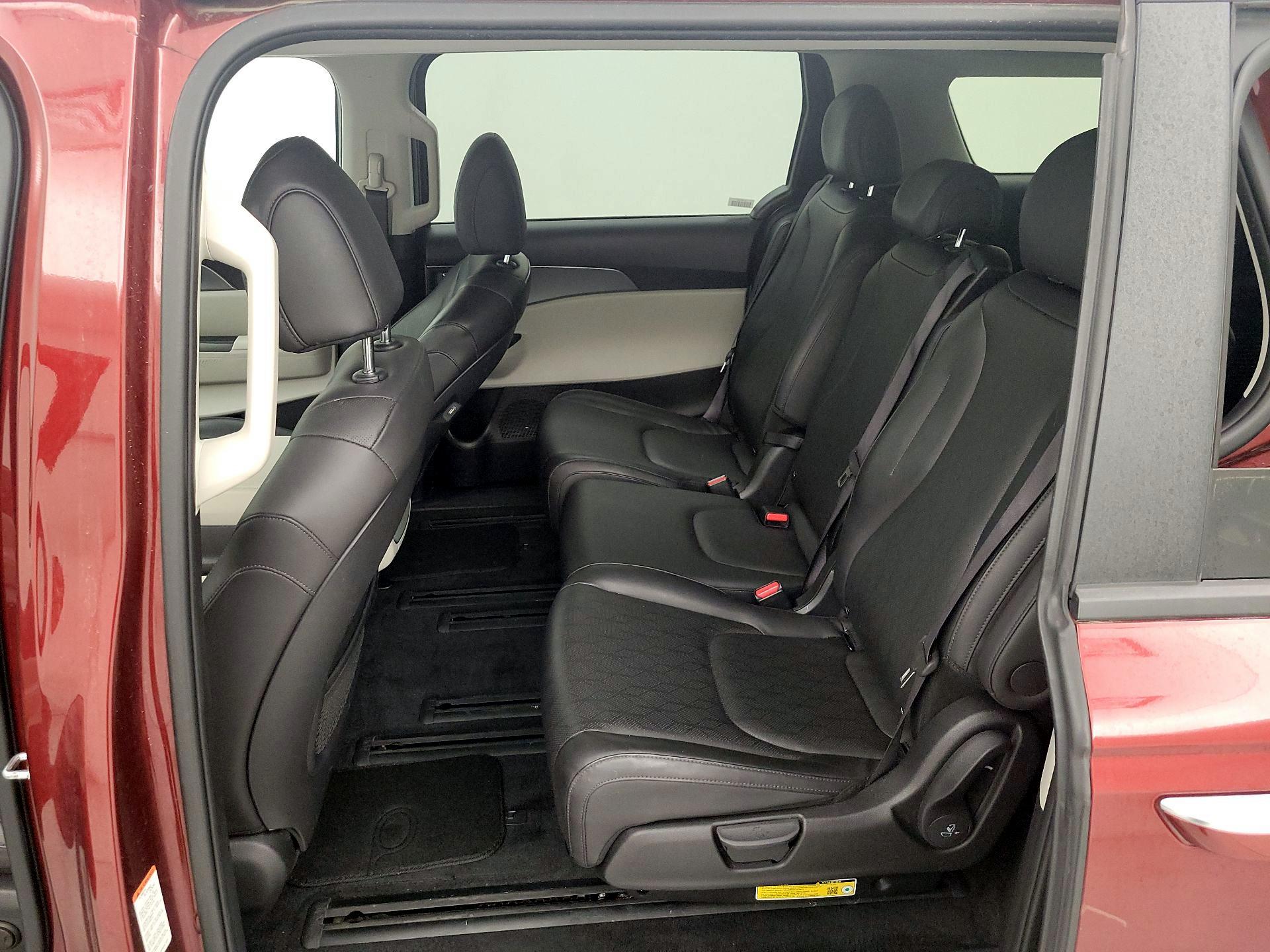 Thumbnail: 2024 Kia Carnival - 19