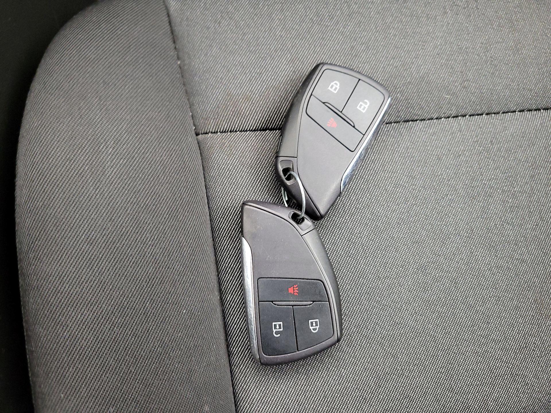 Thumbnail: 2023 Chevrolet Colorado - 18