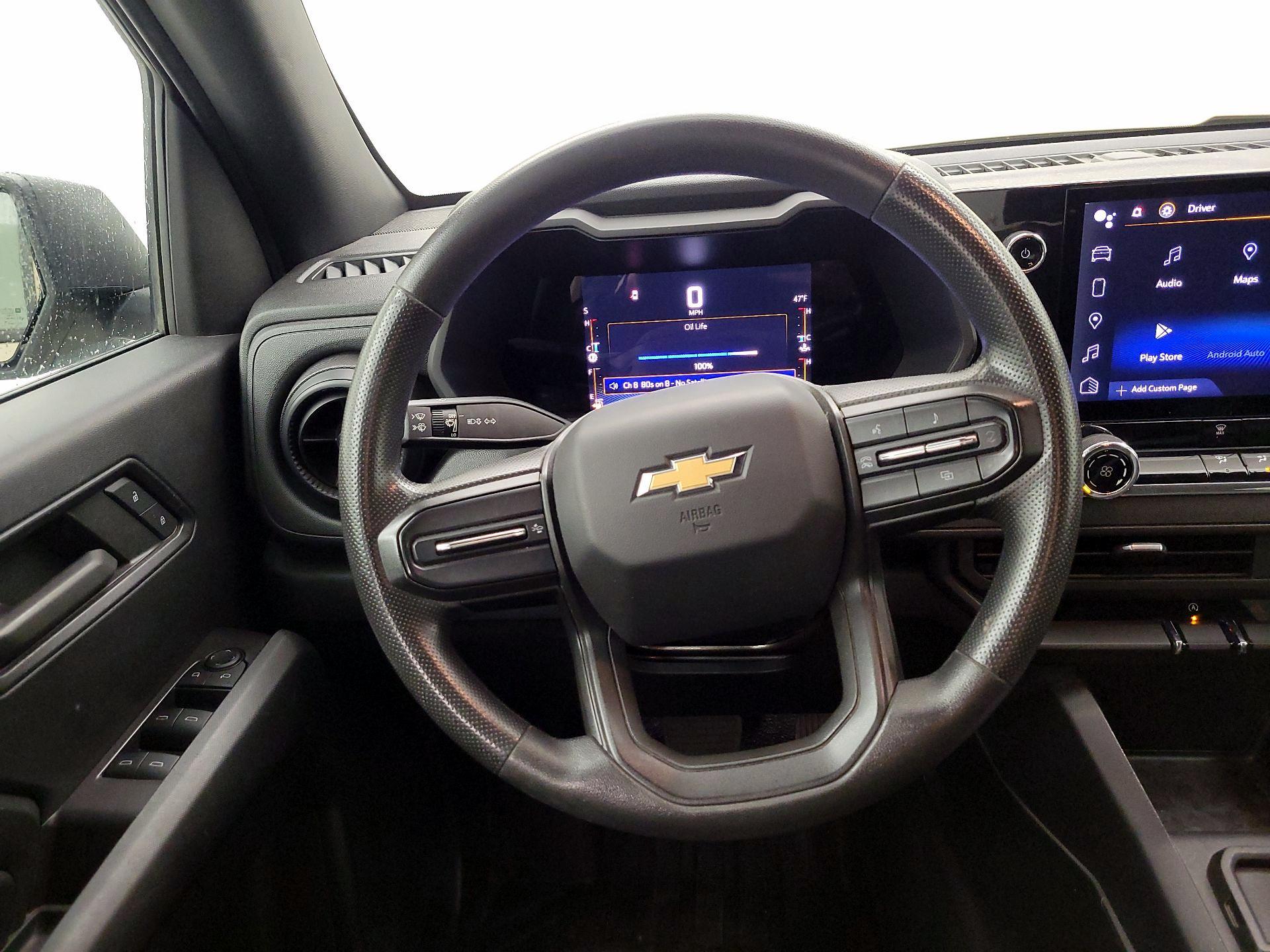 Thumbnail: 2023 Chevrolet Colorado - 10