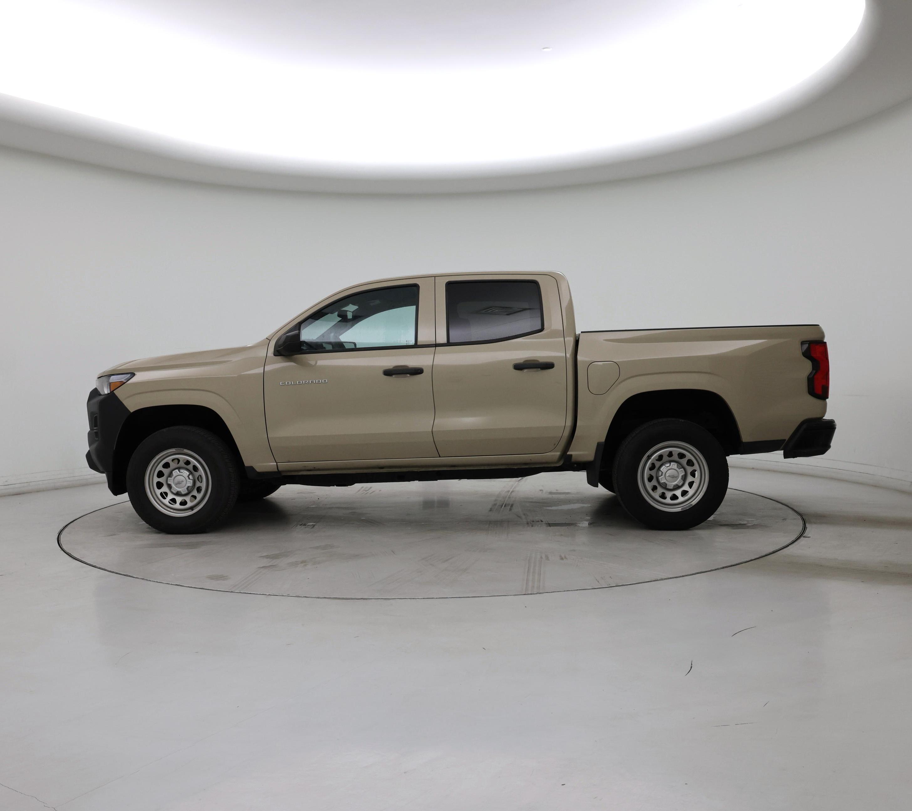 Thumbnail: 2023 Chevrolet Colorado - 3