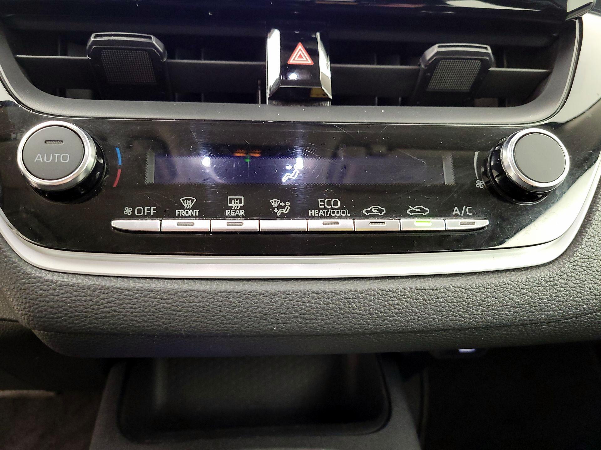 Thumbnail: 2024 Toyota Corolla - 16