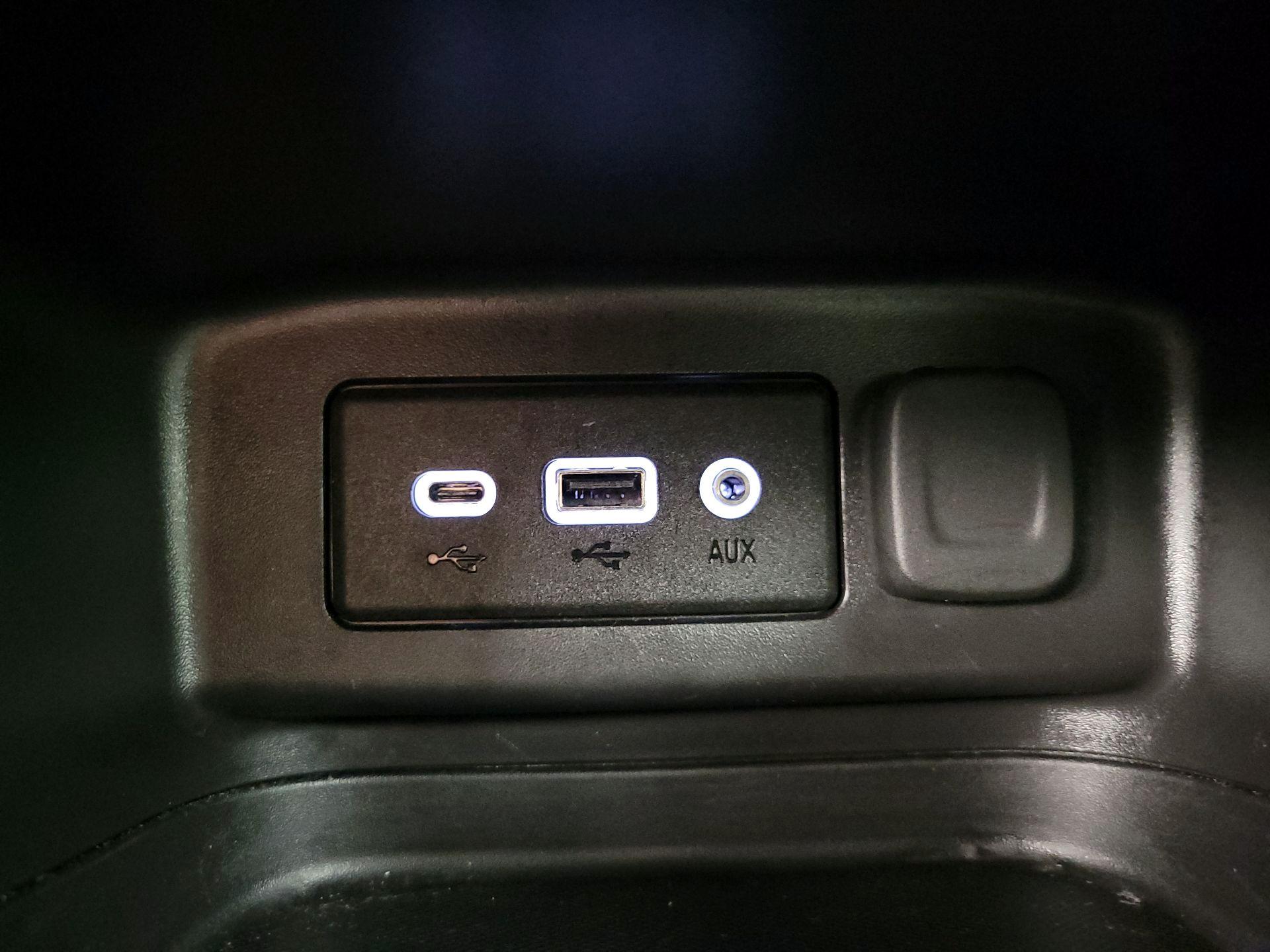 Thumbnail: 2024 Chevrolet Equinox - 18