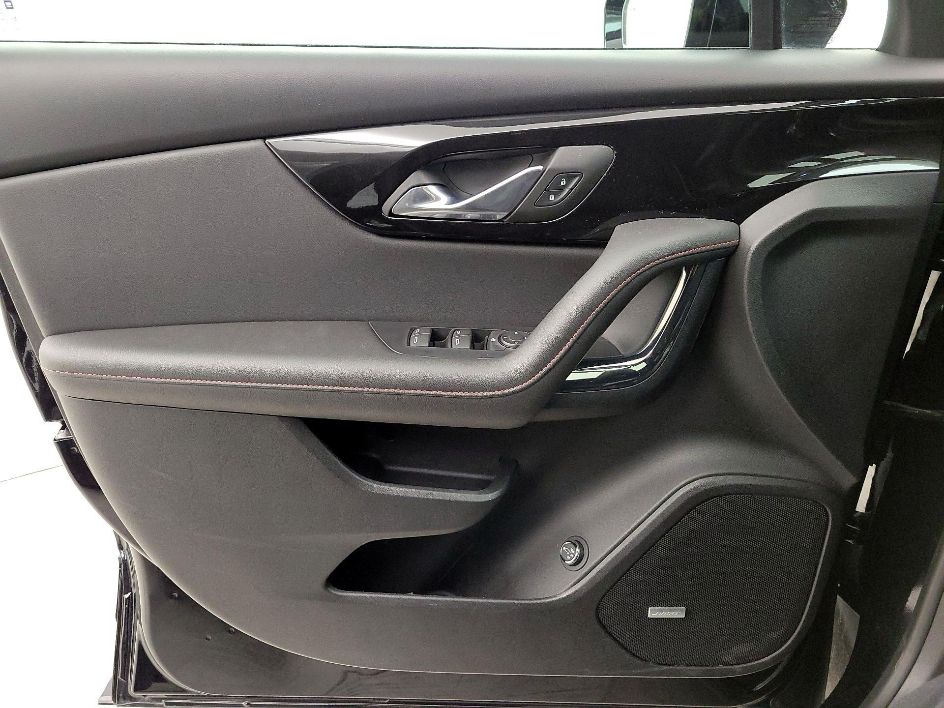 Thumbnail: 2025 Chevrolet Blazer - 12