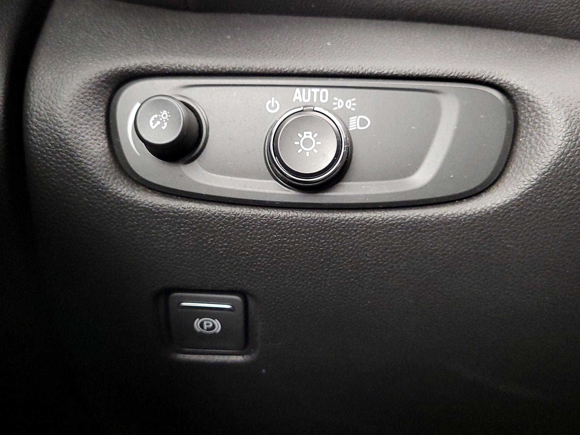 Thumbnail: 2025 Chevrolet Blazer - 13