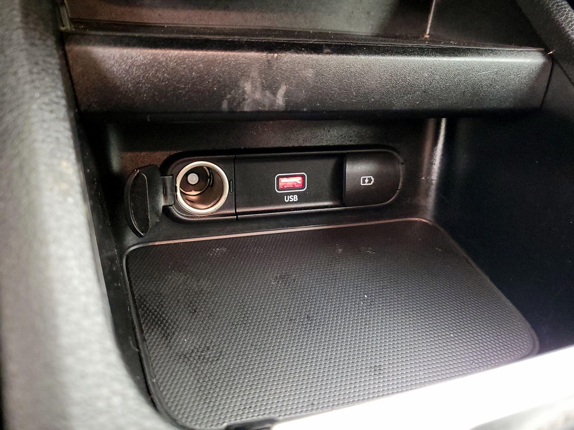 Thumbnail: 2024 Kia Forte - 18