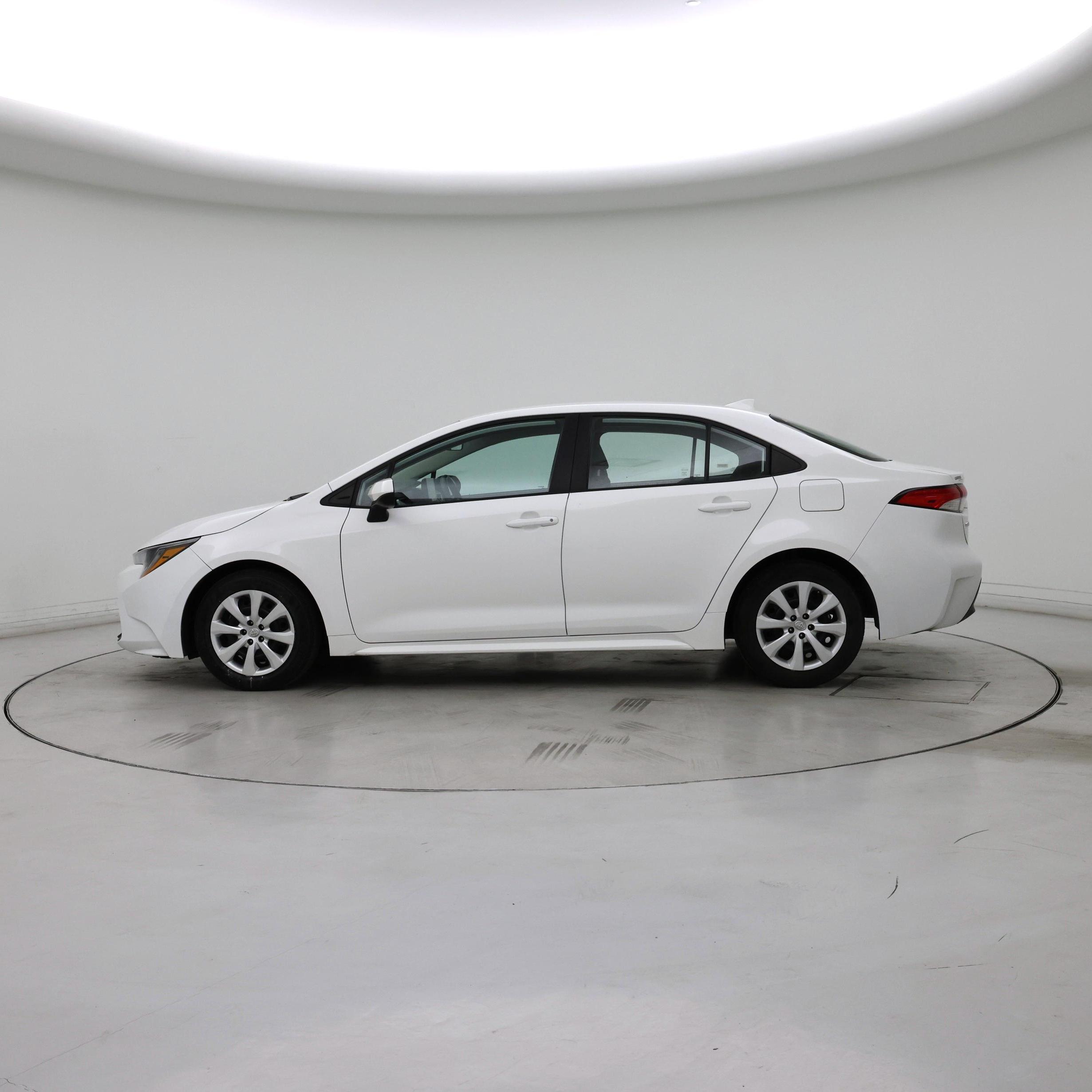 Thumbnail: 2024 Toyota Corolla - 3