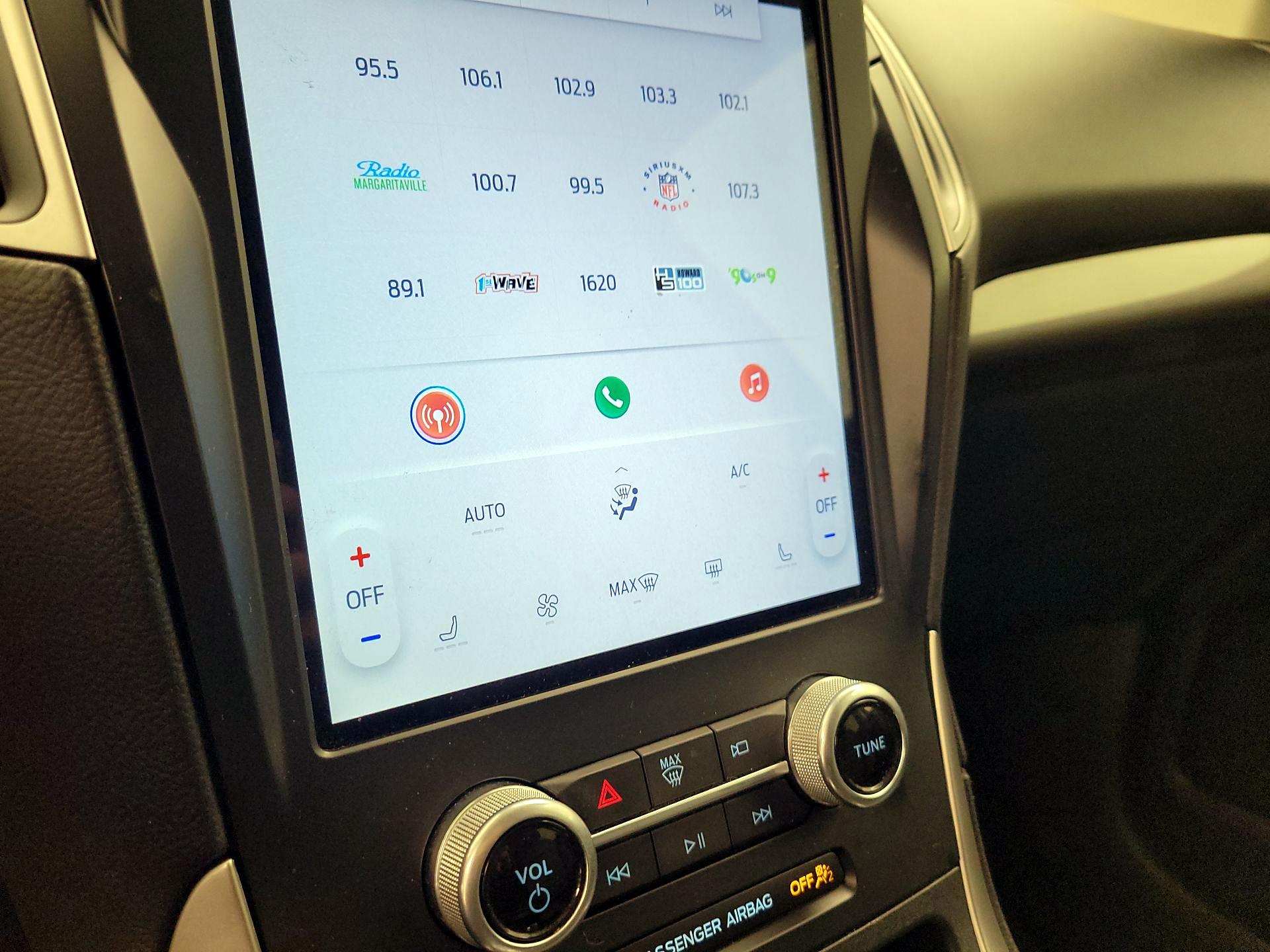 Thumbnail: 2024 Ford Edge - 16