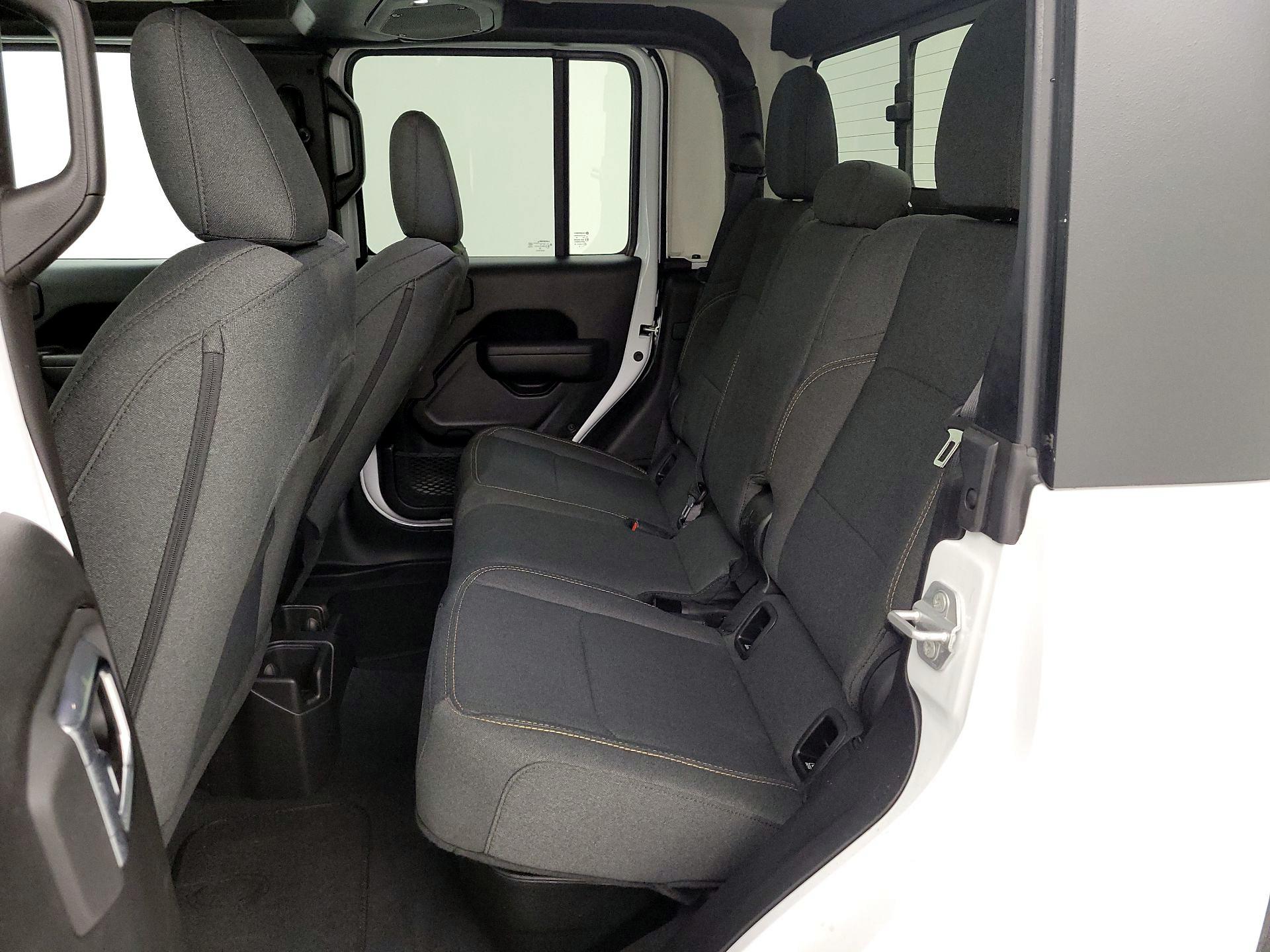 Thumbnail: 2025 Jeep Gladiator - 19