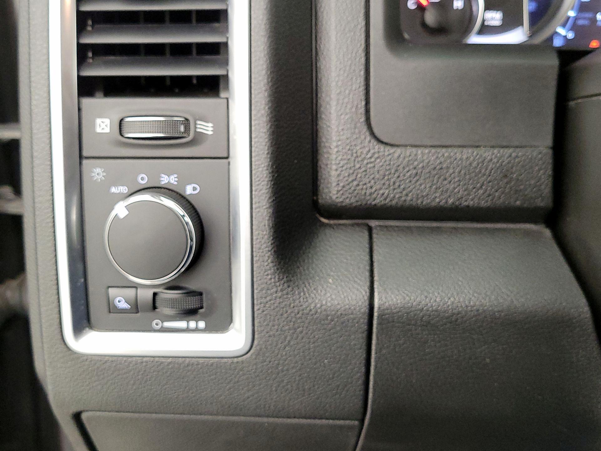 Thumbnail: 2023 RAM 1500 Classic - 13