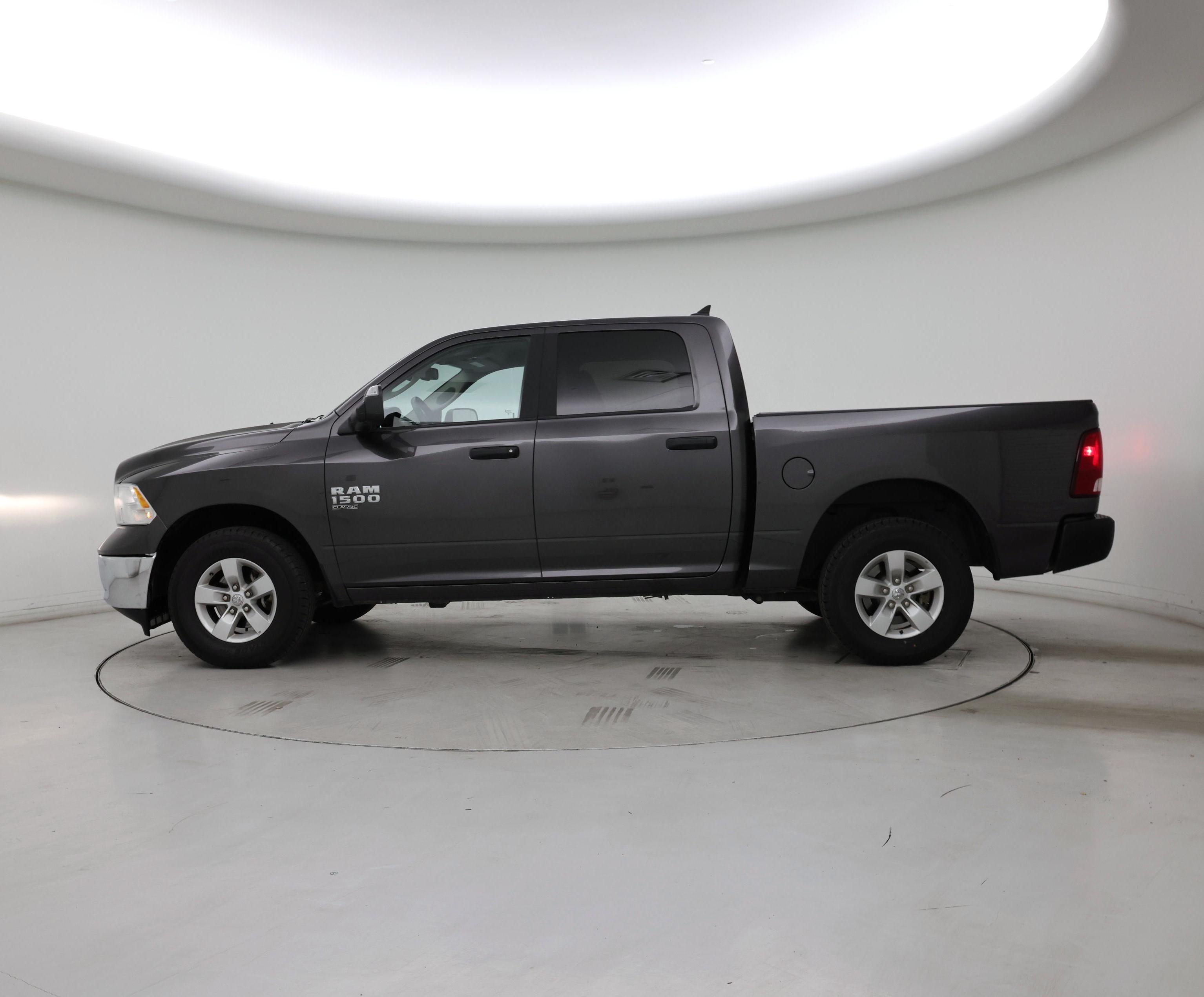 Thumbnail: 2023 RAM 1500 Classic - 3