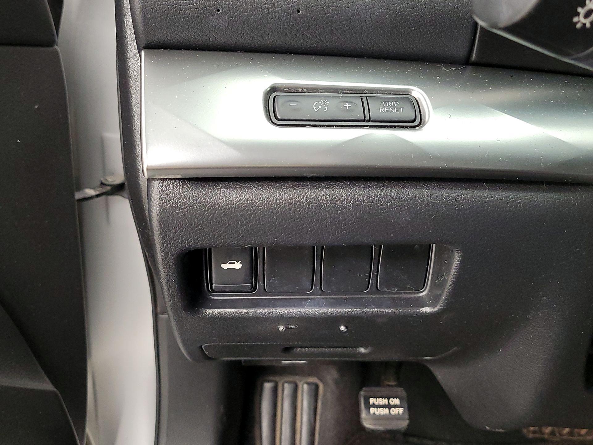 Thumbnail: 2022 Nissan Maxima - 13