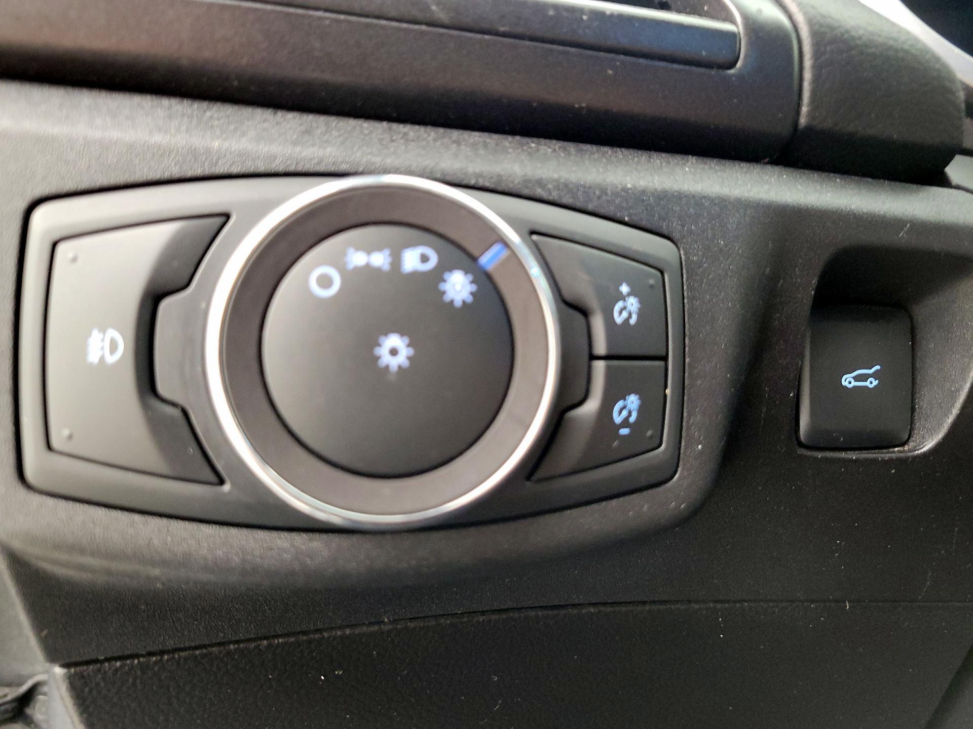 Thumbnail: 2019 Ford Fusion - 13