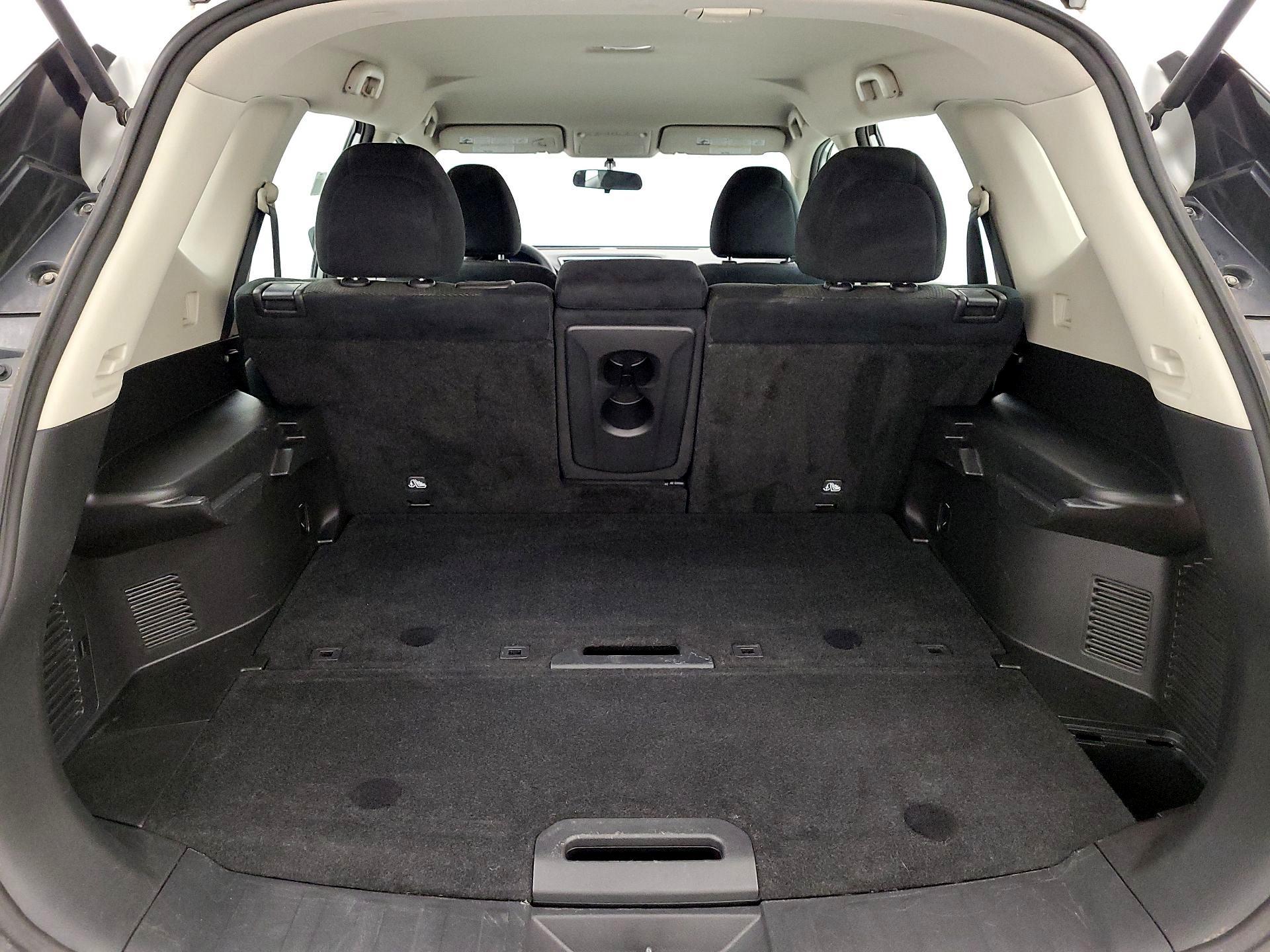 Thumbnail: 2016 Nissan Rogue - 20