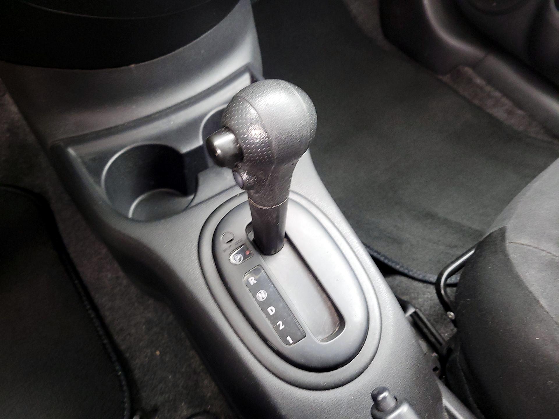 Thumbnail: 2015 Nissan Versa - 16