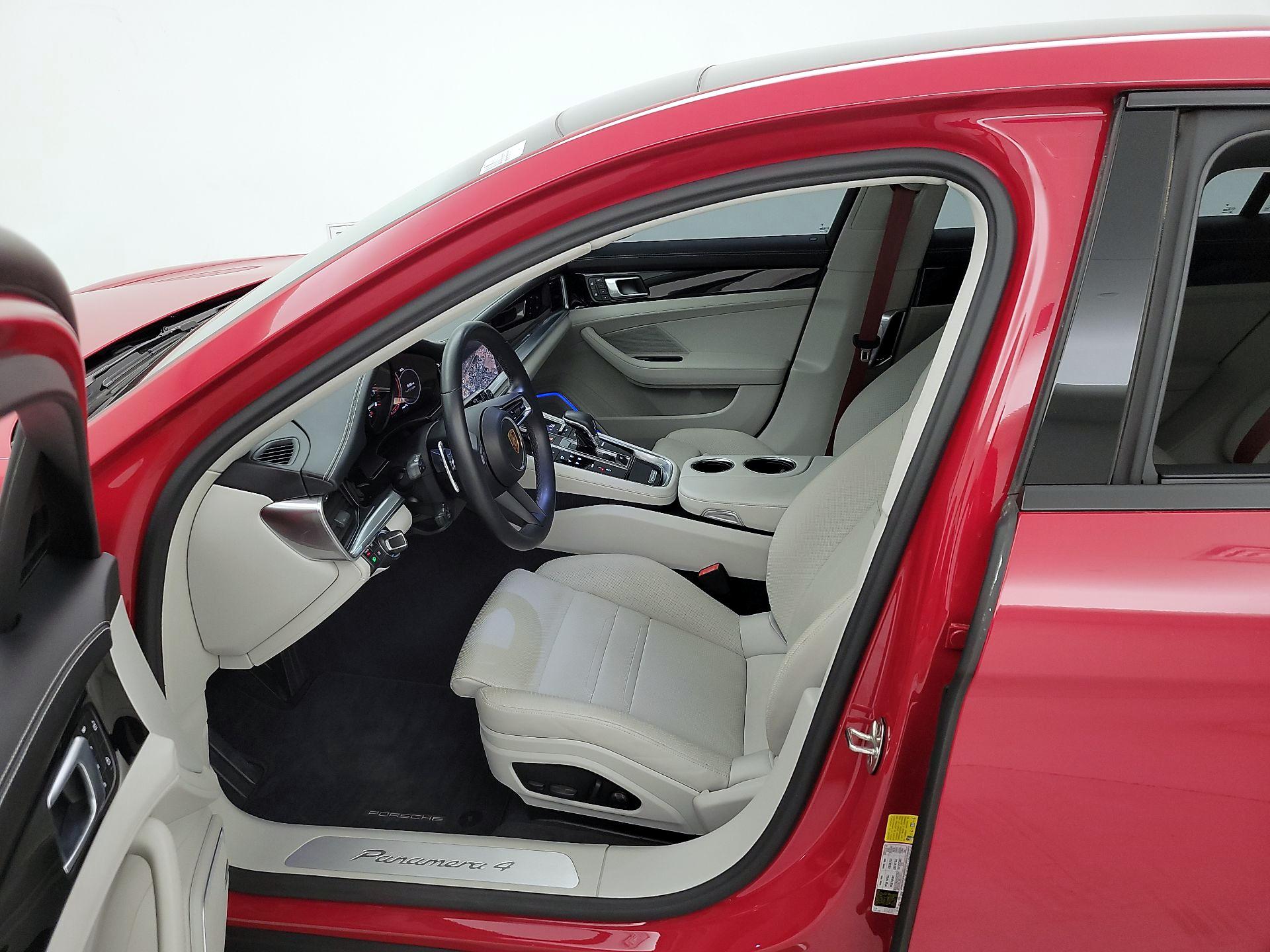 Thumbnail: 2023 Porsche Panamera - 11