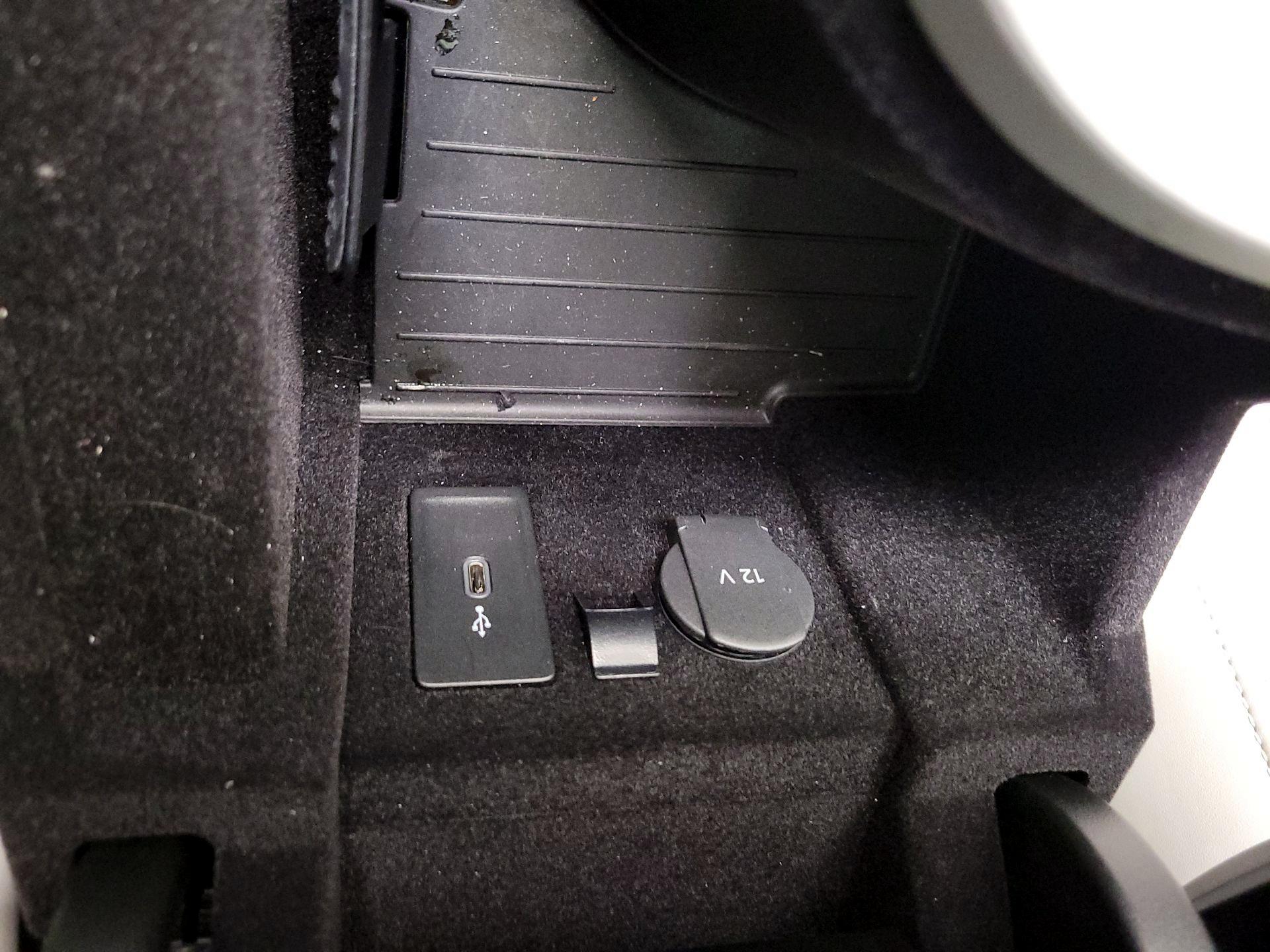 Thumbnail: 2023 Porsche Panamera - 19