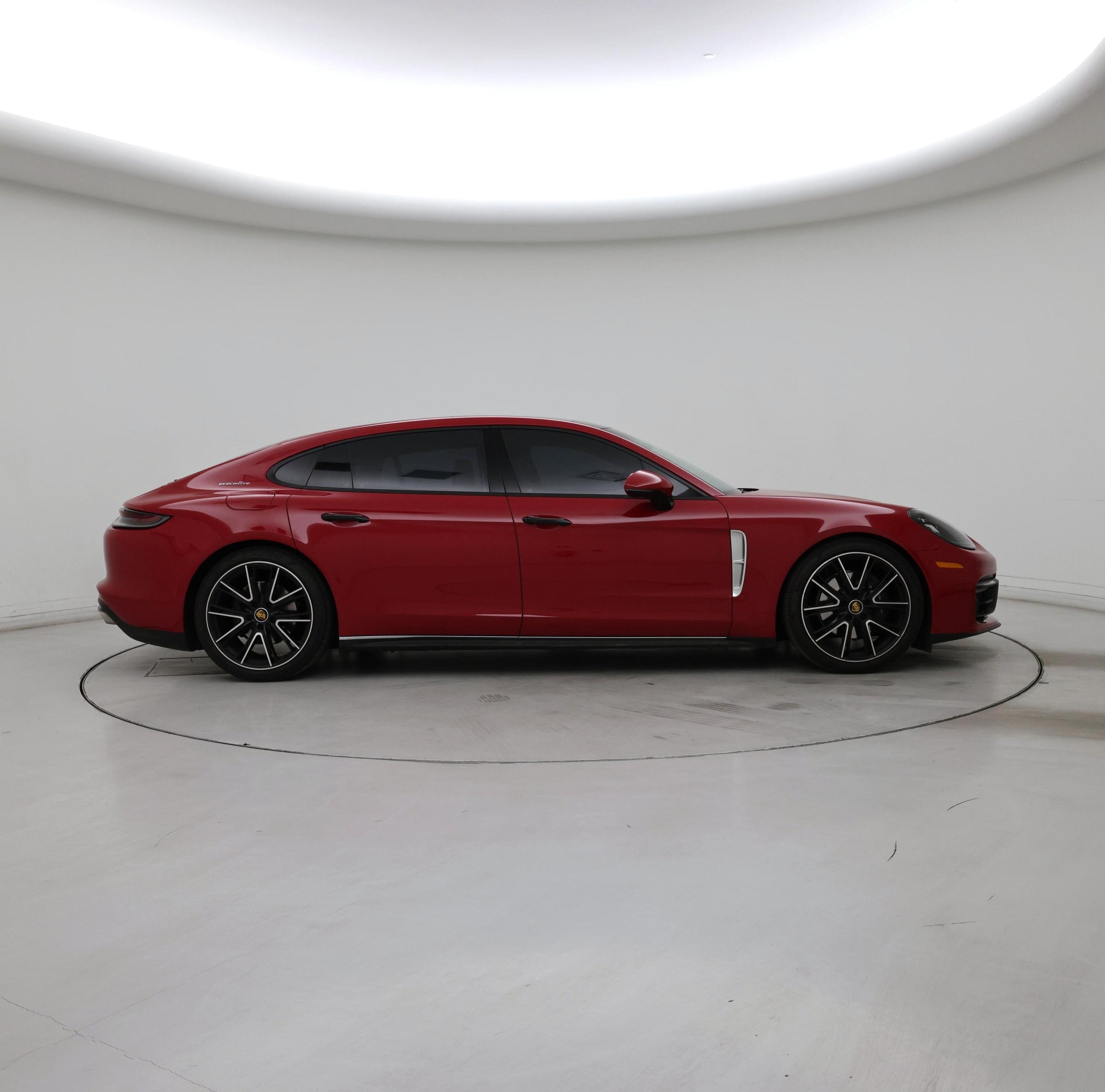 Thumbnail: 2023 Porsche Panamera - 7