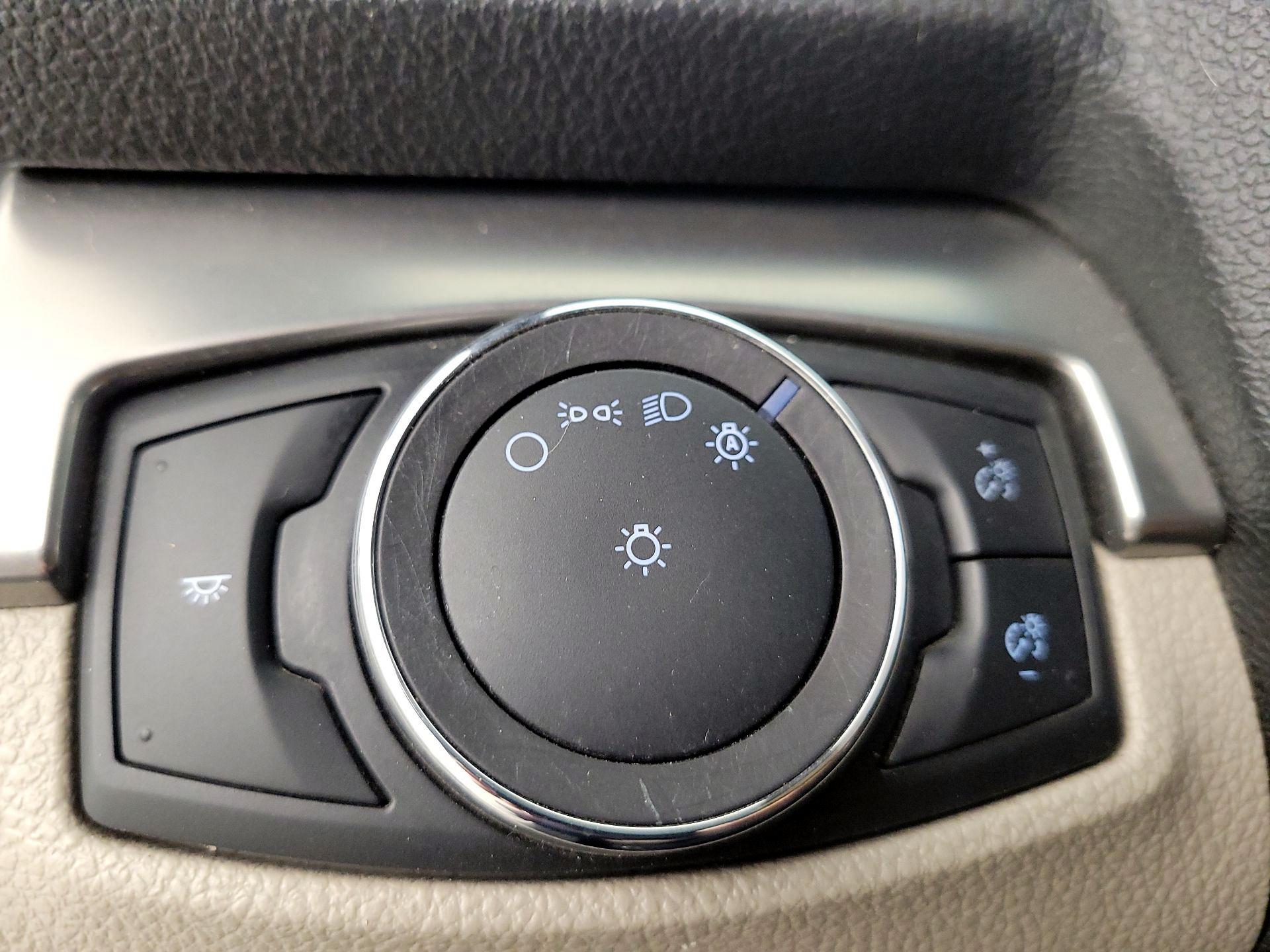 Thumbnail: 2018 Ford Explorer - 13