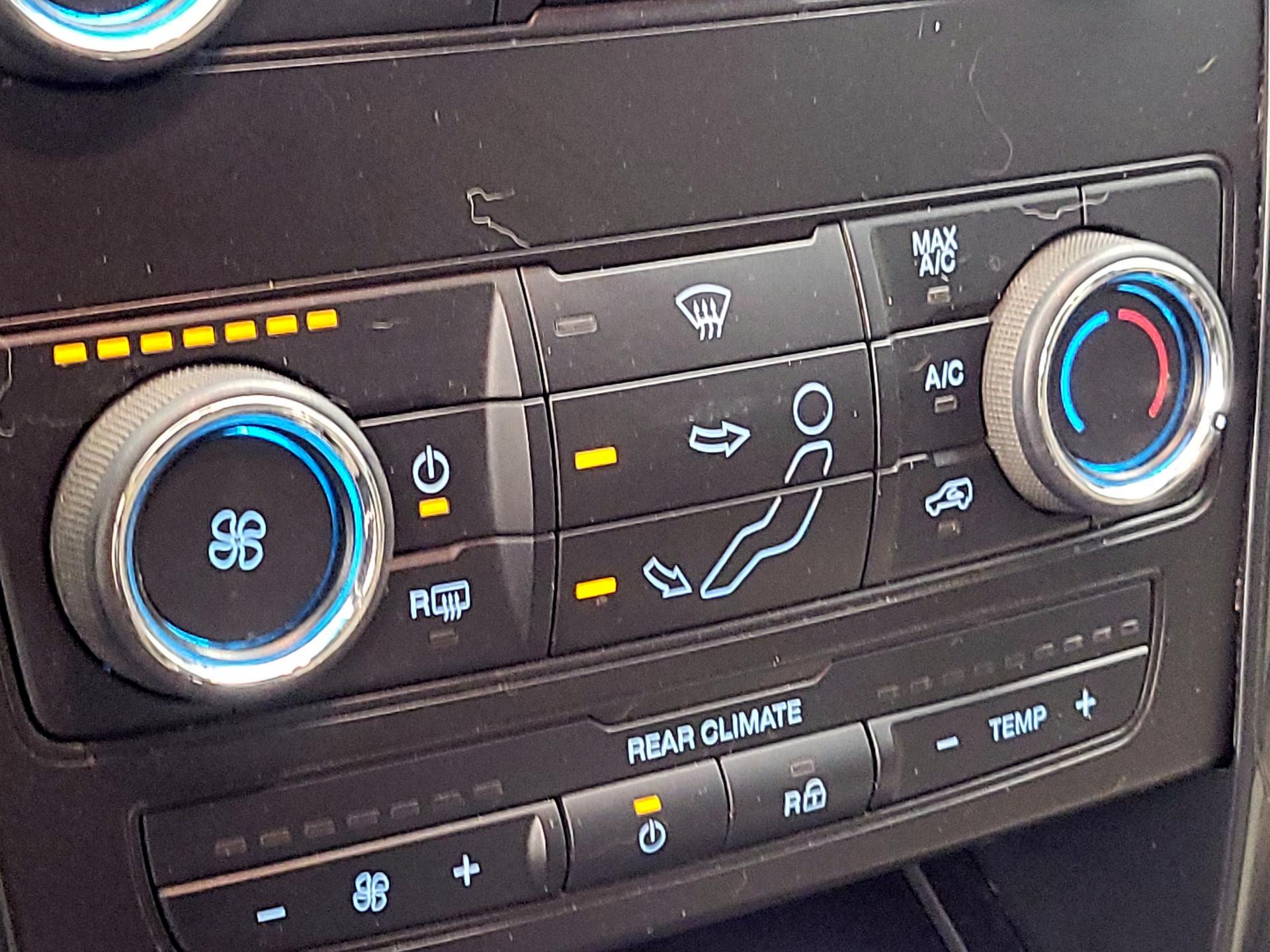 Thumbnail: 2018 Ford Explorer - 15