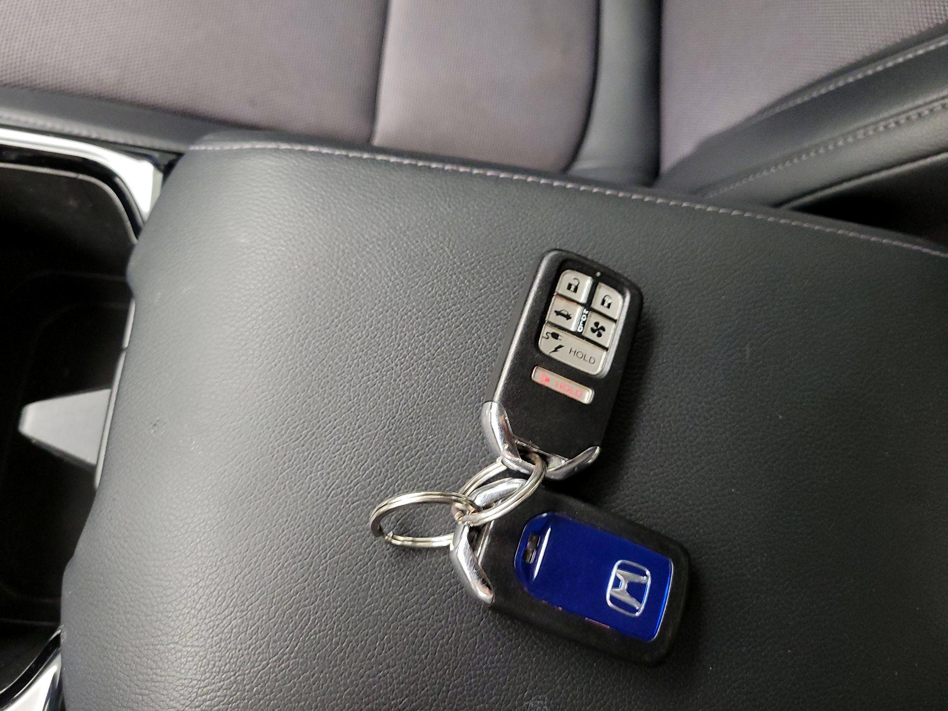 Thumbnail: 2020 Honda Clarity - 18