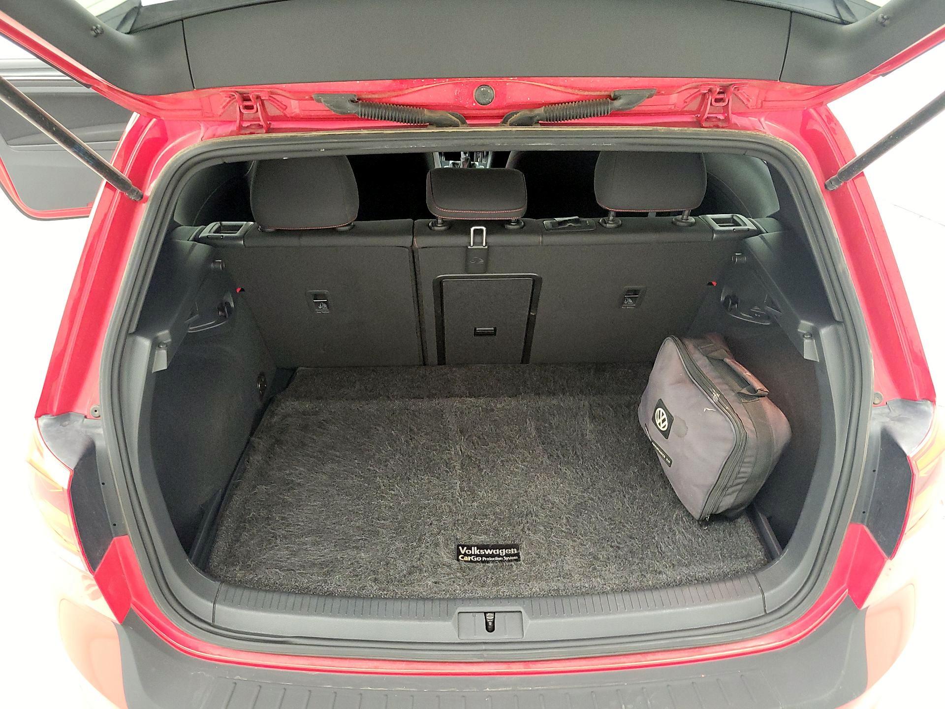 Thumbnail: 2017 Volkswagen Golf - 18