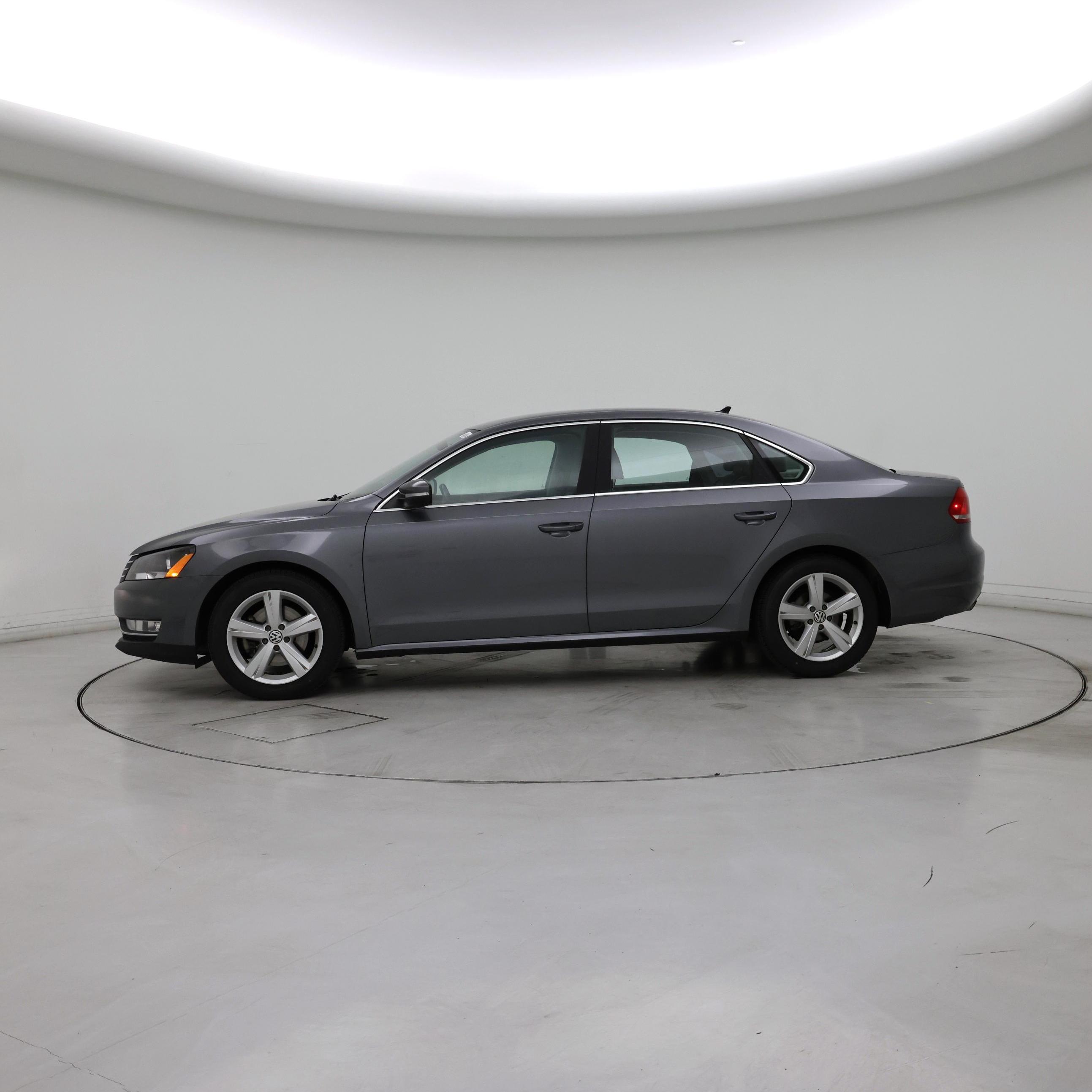 Thumbnail: 2015 Volkswagen Passat - 3