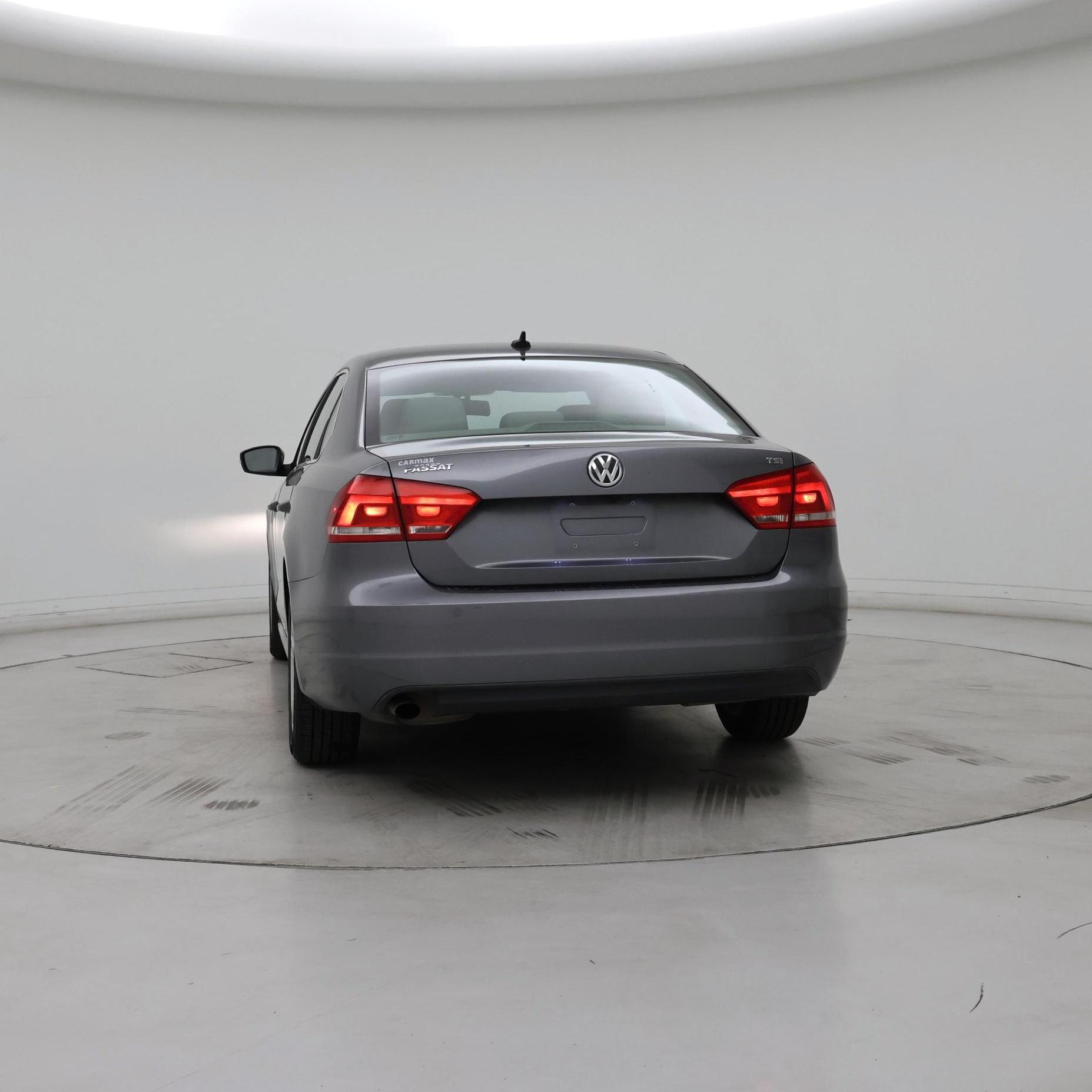 Thumbnail: 2015 Volkswagen Passat - 6